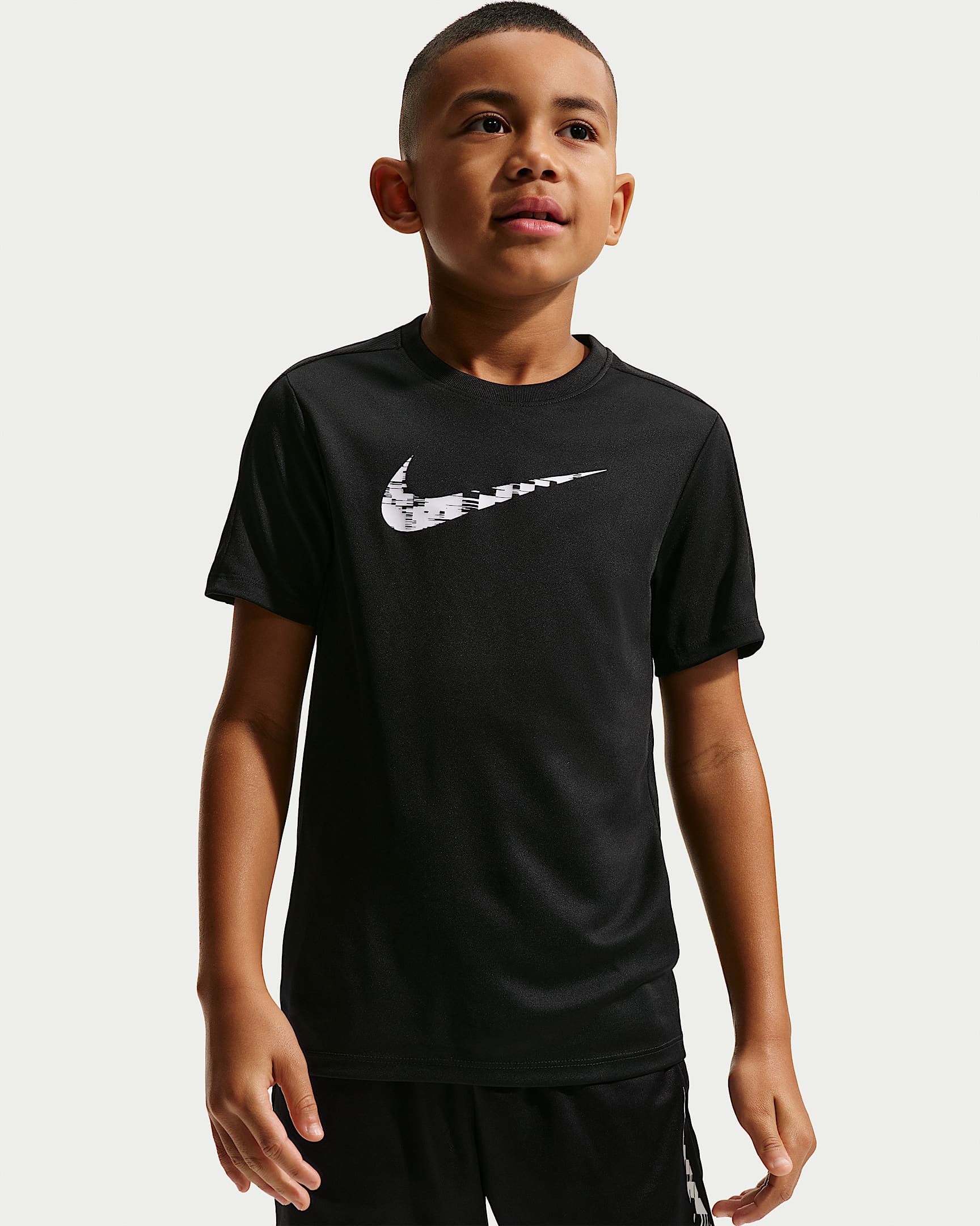 Nike Trophy23 Dri-FIT 大童（男孩）速干短袖训练上衣 - 黑/黑/白色