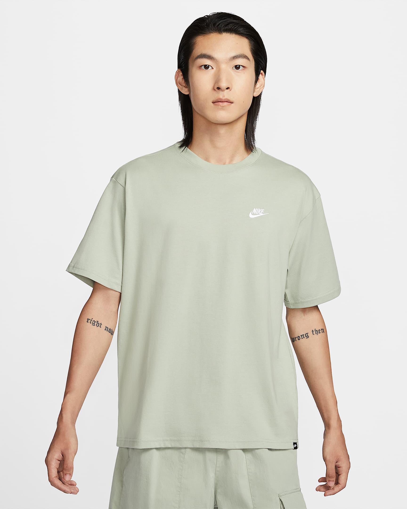 Nike Sportswear Club 男子T恤 - 地平线绿
