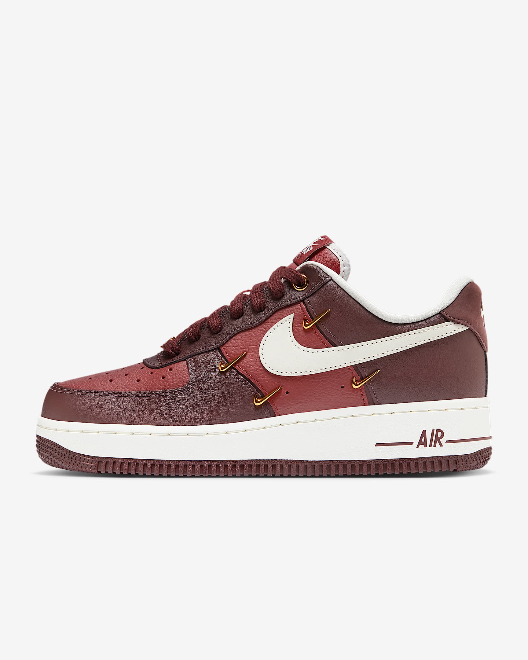 Nike Air Force 1 '07 LX 女子空军一号运动鞋 - 队红/帆白/鲜亮勃艮第酒红/帆白