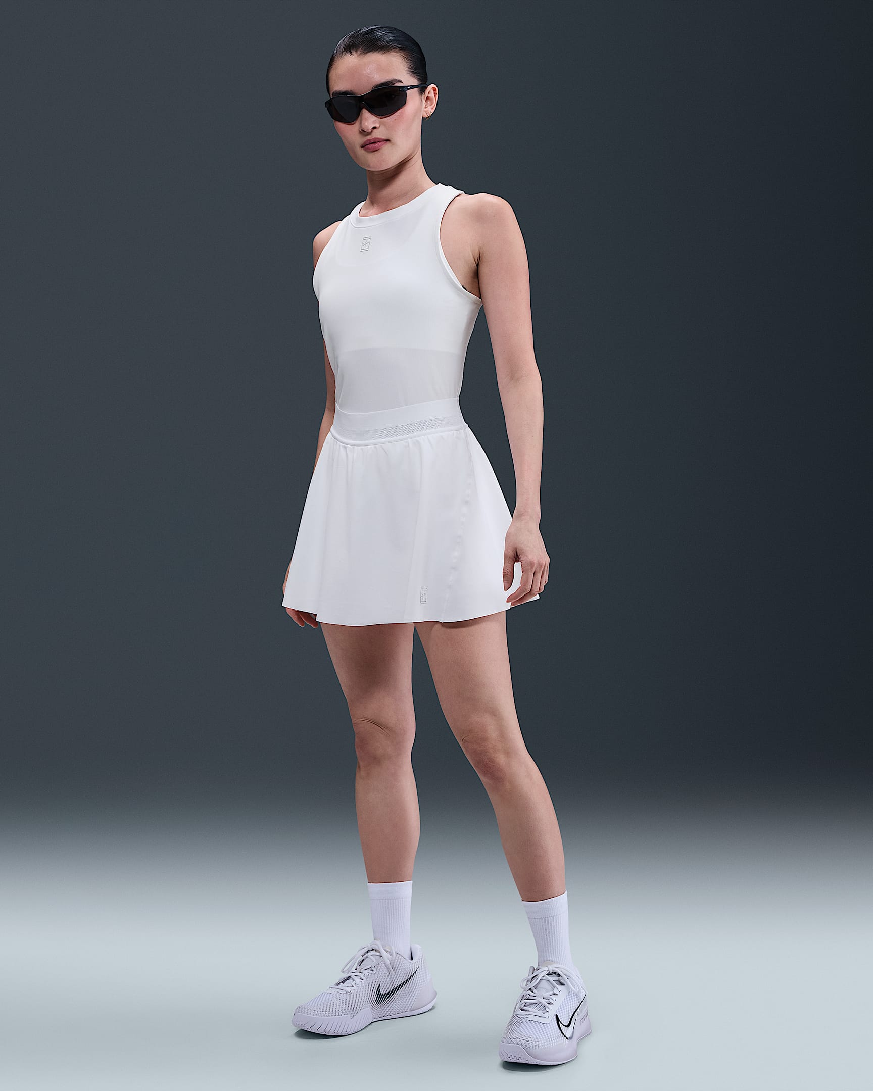 NikeCourt Advantage Dri-FIT 女子速干网球半身裙 - 白色/白色