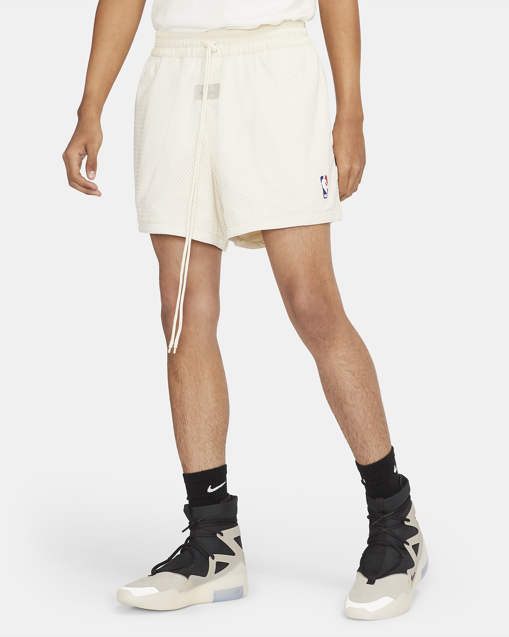 Nike x Fear of God 男子篮球短裤 - 淡奶白