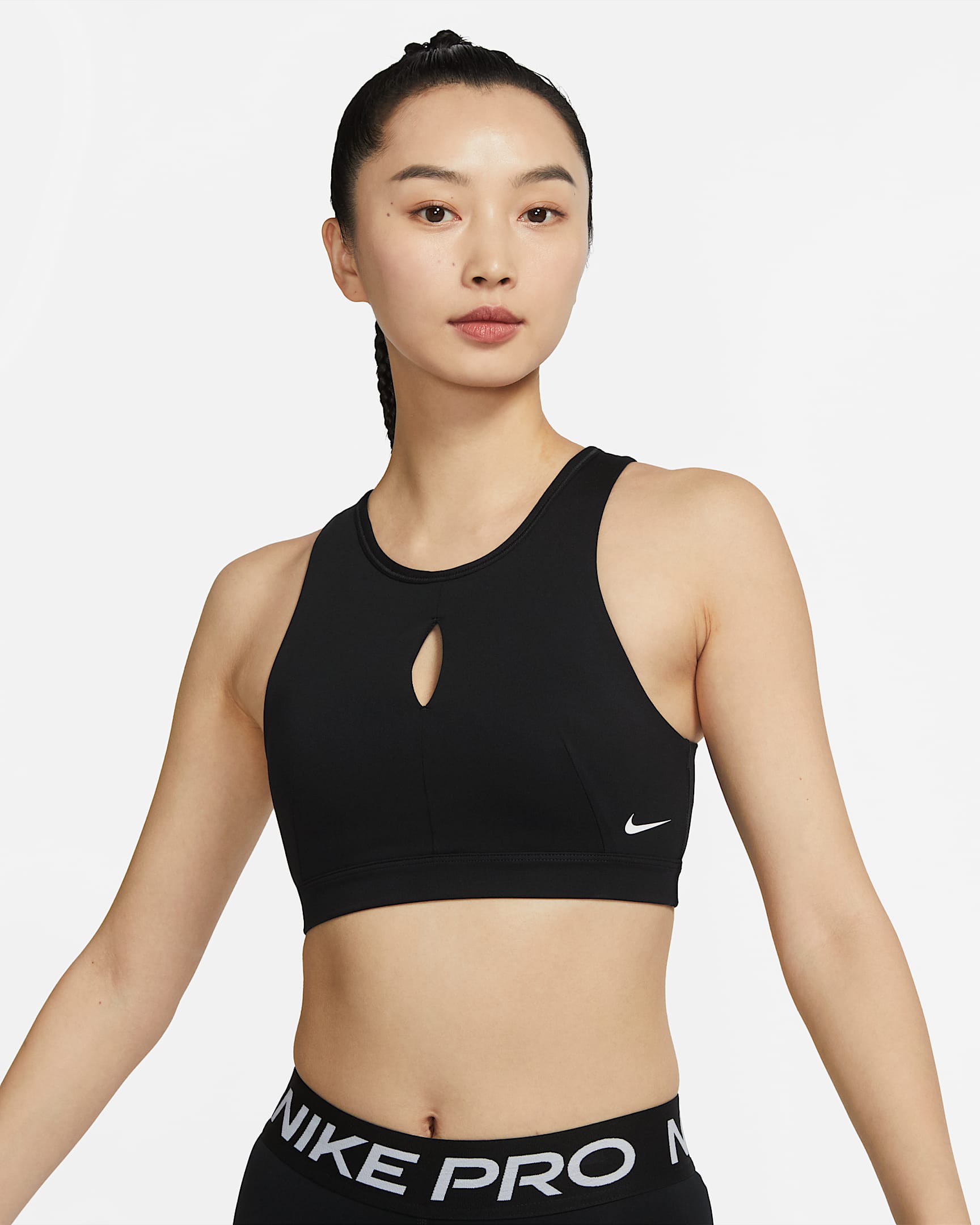 Nike Swoosh 女子中强度支撑高领口镂空运动内衣 - 黑/白色