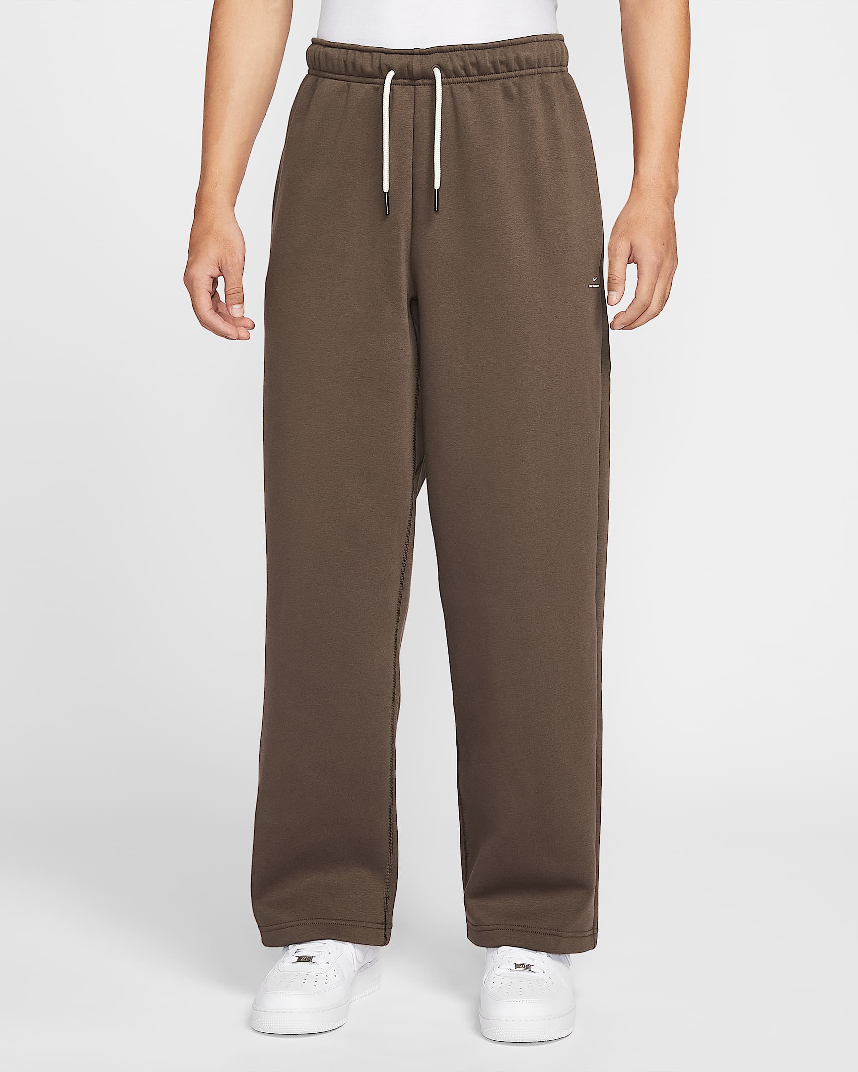 Nike Standard Issue Therma-FIT 男子加绒直筒篮球长裤 - 巴洛克棕/淡象牙白