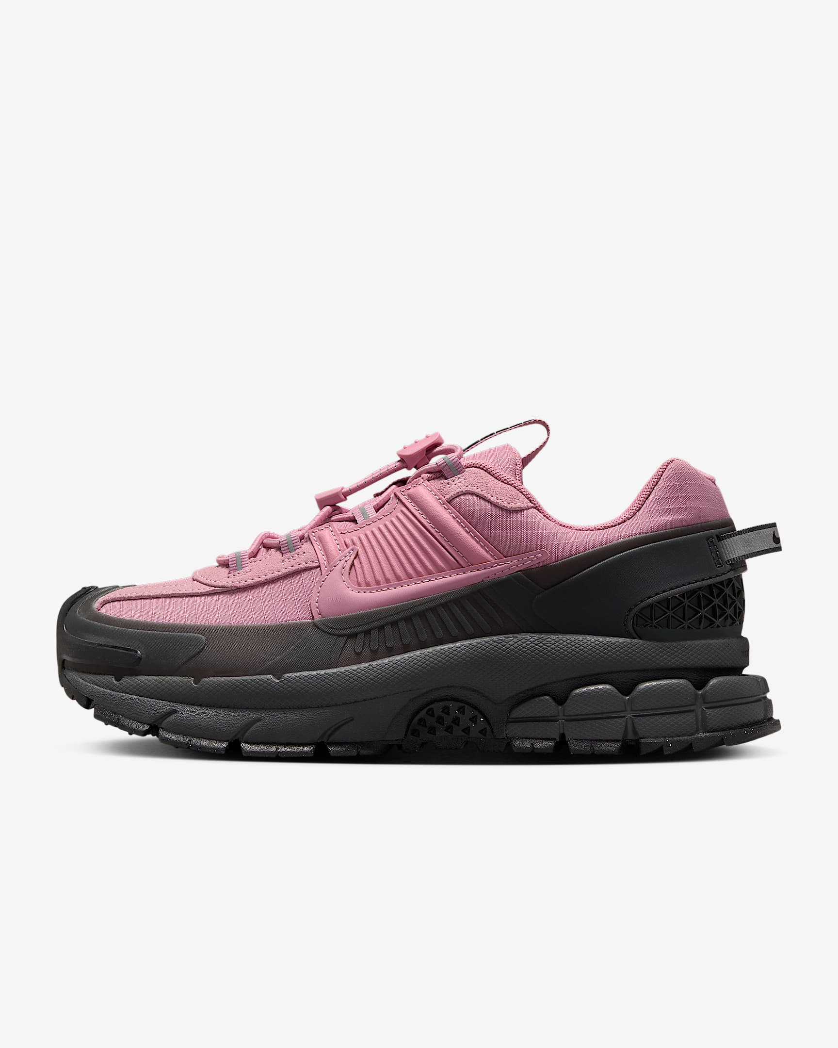 Nike Zoom Vomero Roam 耐克迈柔轻户外版女子冬季款运动鞋 - 煤黑/黑/浅骨色/元素粉