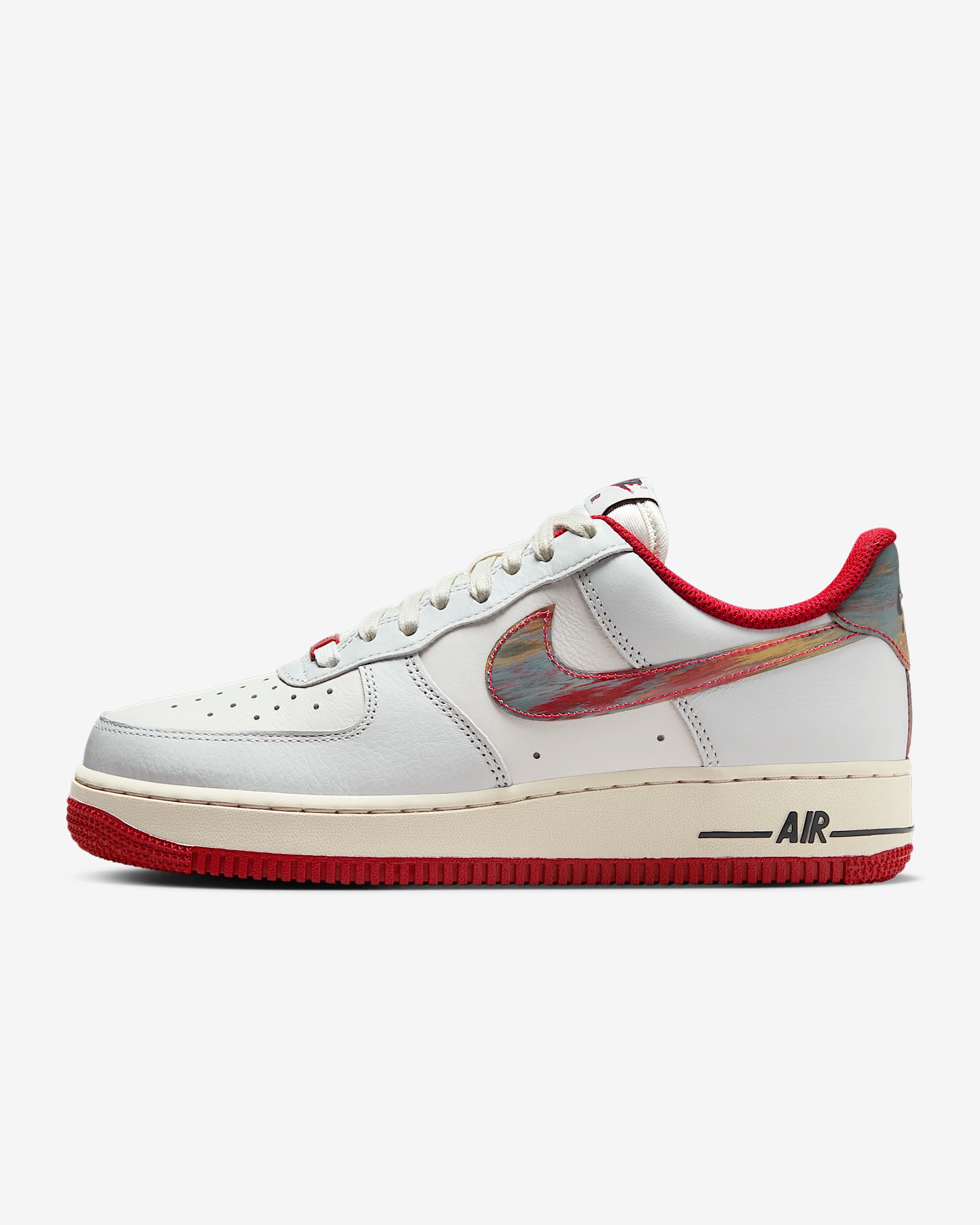 Nike Air Force 1 '07 女子空军一号运动鞋 - 幻影灰白/健身红/团队金/尘光子色