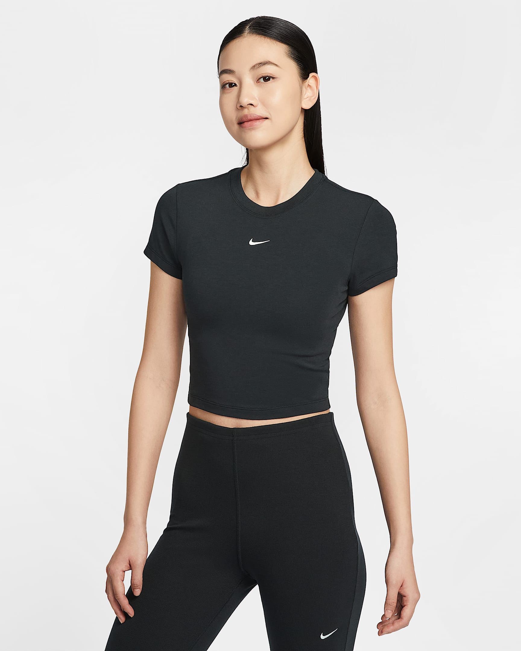 Nike Sportswear Chill Knit 女子短款T恤 - 黑/帆白