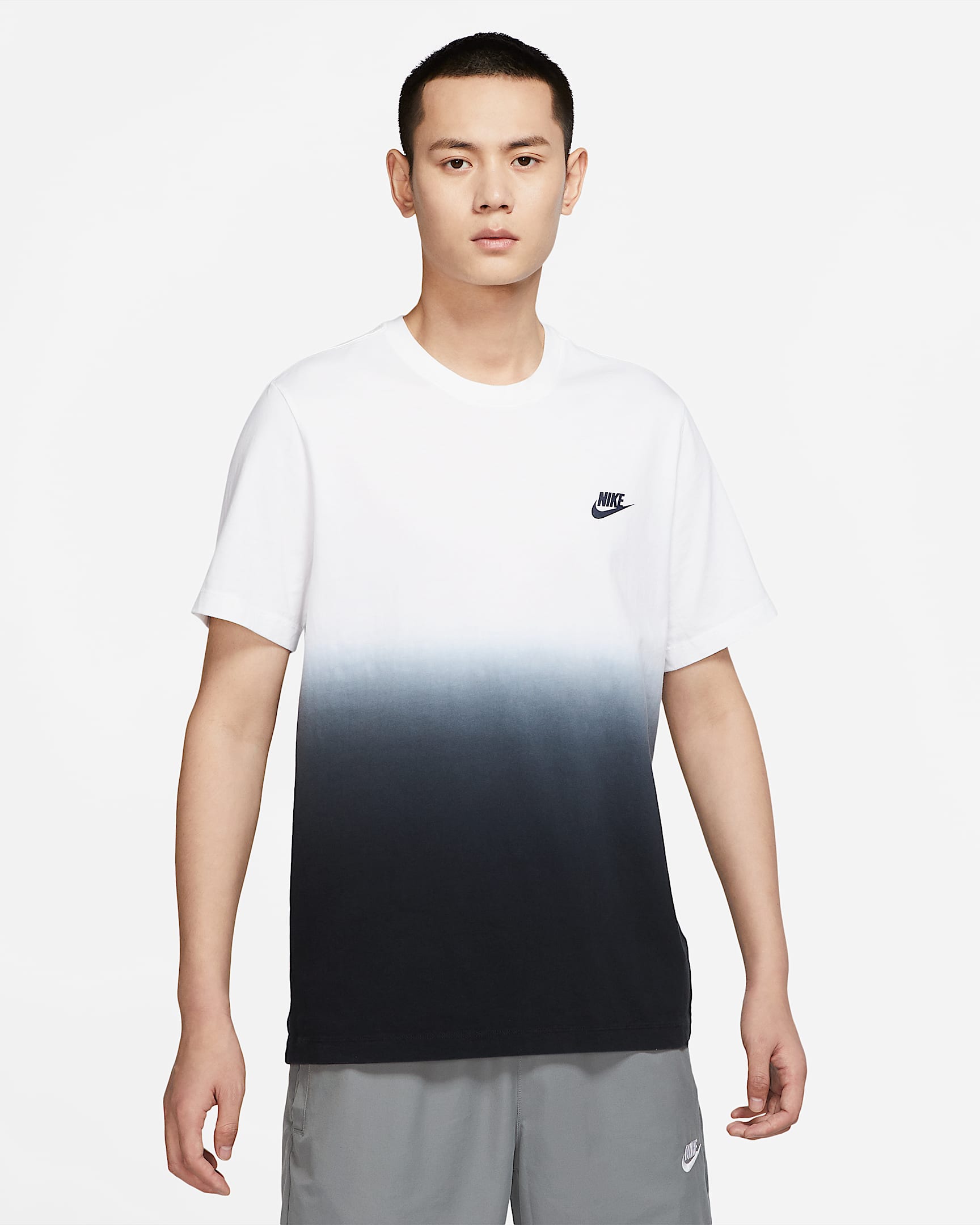 Nike Sportswear Essentials+ 男子浸染T恤 - 白色