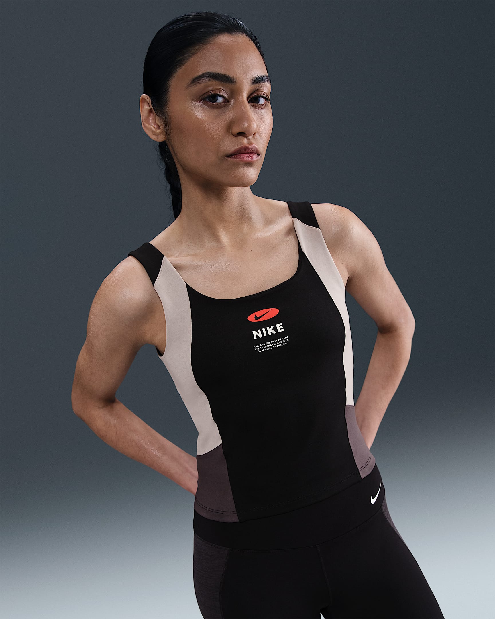 Nike One Dri-FIT 女子速干背心 - 黑/大学灰/闪电灰
