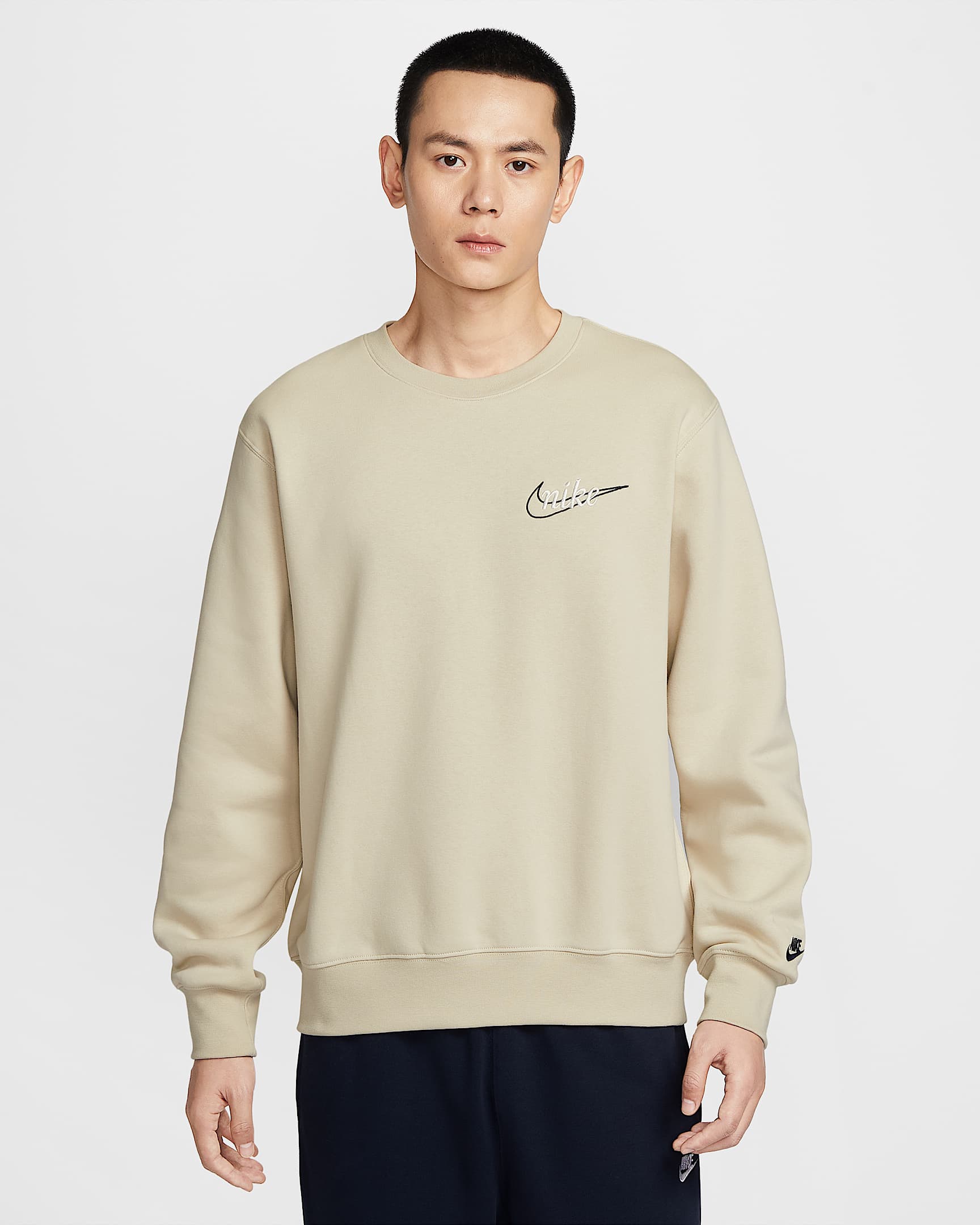 Nike Sportswear Club 男子加绒圆领运动衫 - 浅卡其/黑曜石色