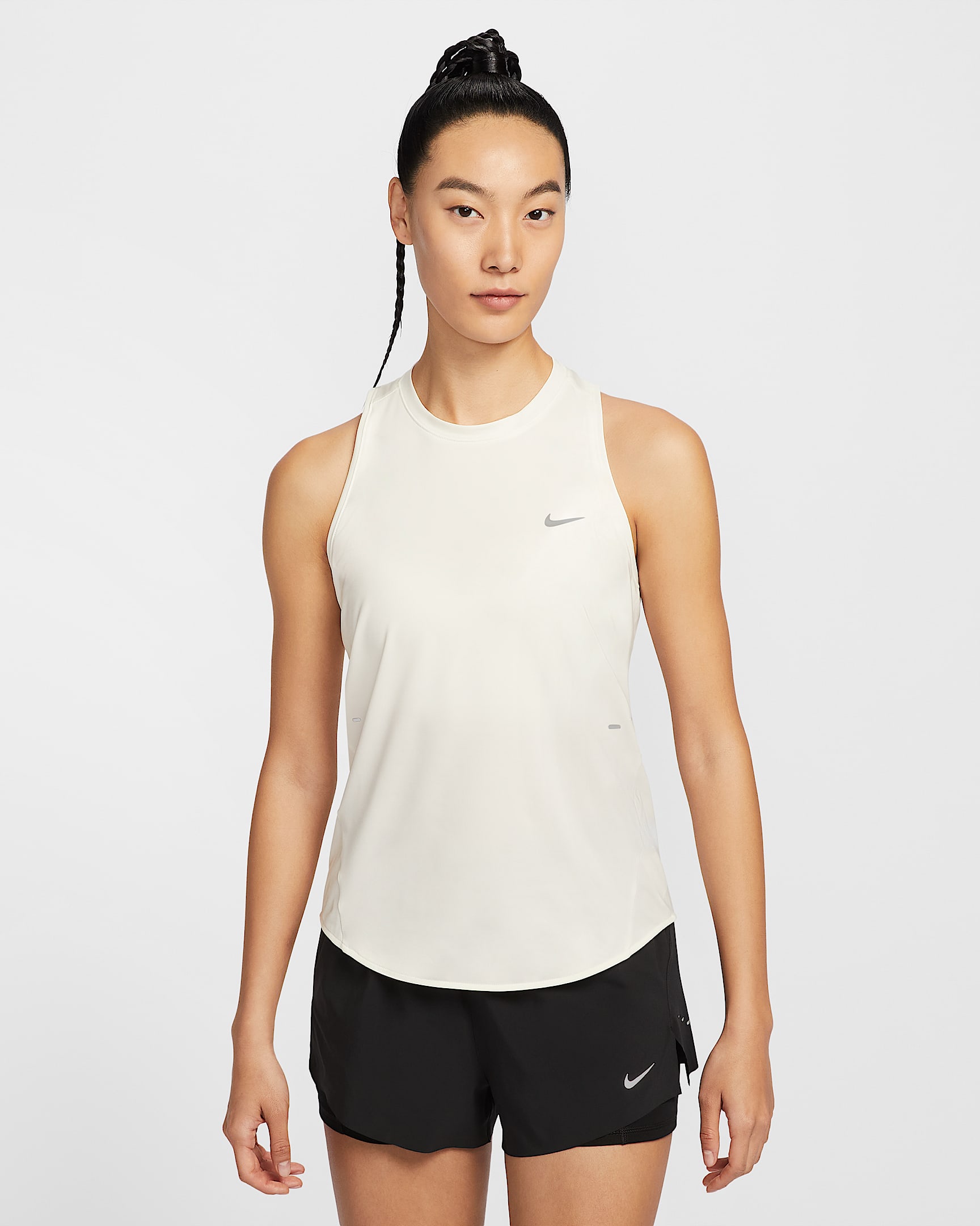 Nike Swift Dri-FIT 女子速干跑步背心 - 帆白
