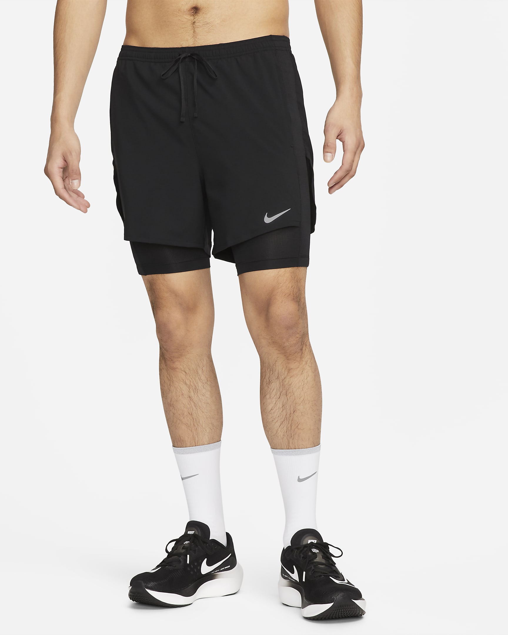 Nike Dri-FIT Run Division Stride 男子速干跑步短裤 - 黑/黑