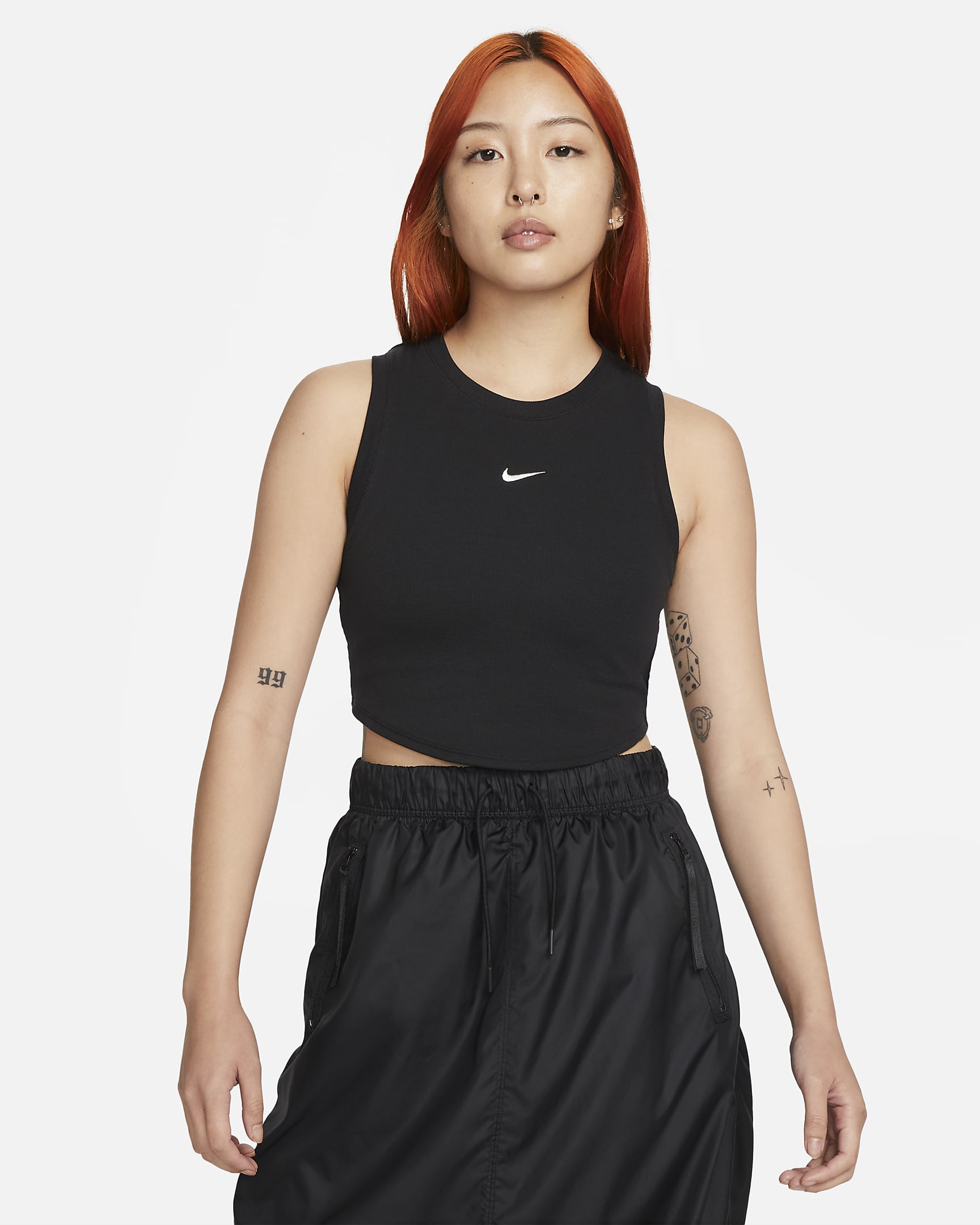 Nike Sportswear Essentials 女子罗纹短款背心 - 黑/帆白