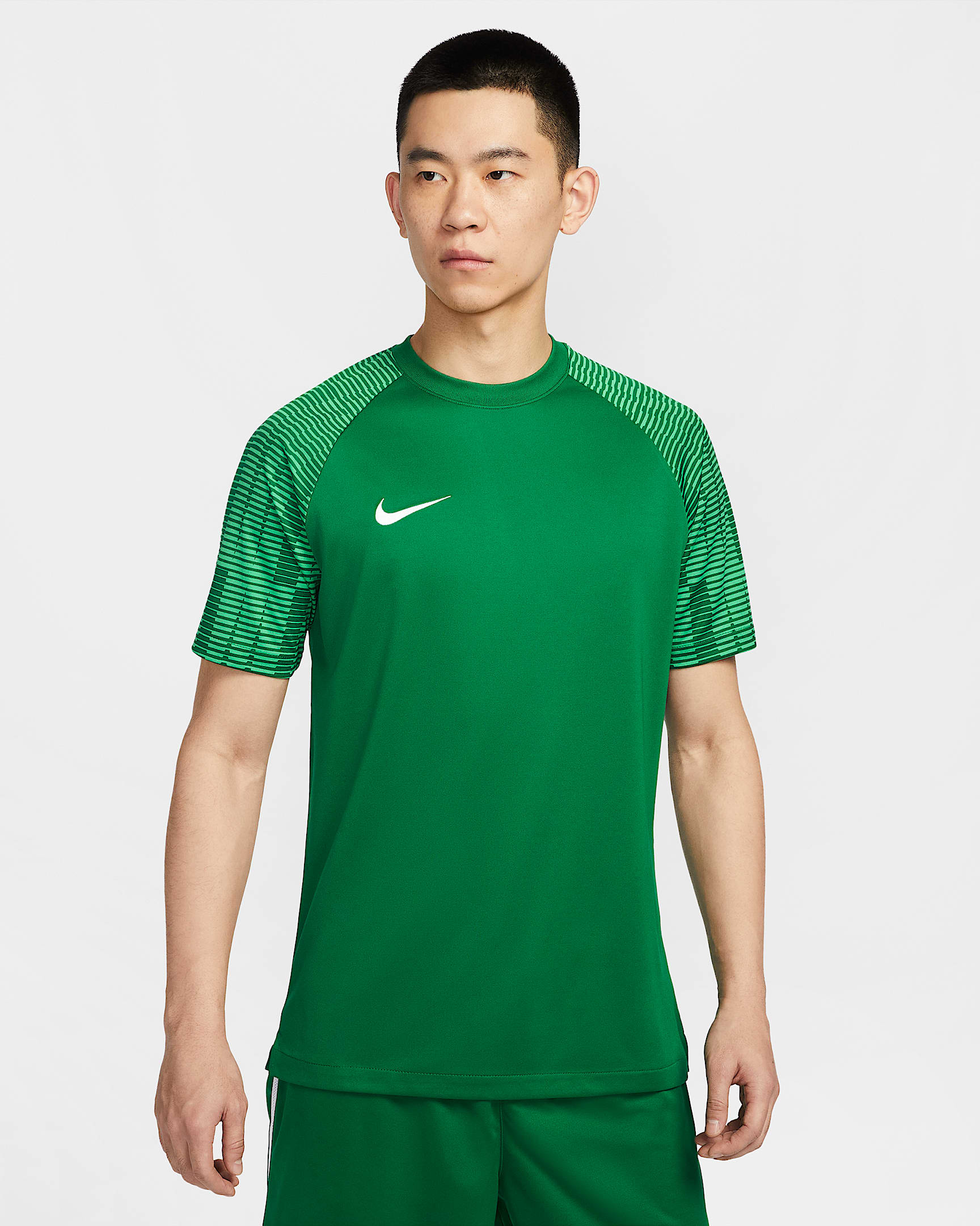 Nike Dri-FIT Academy 男子速干短袖球衣 - 松绿