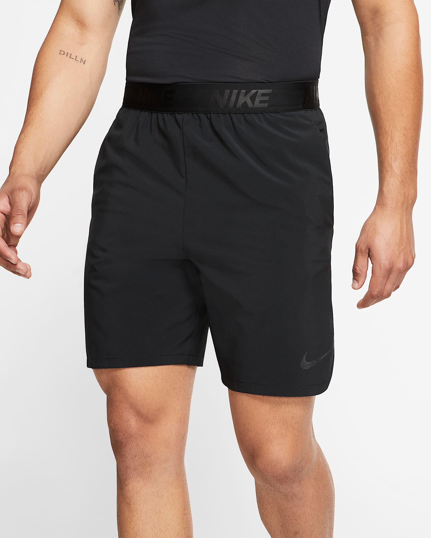 Nike 8" 男子训练短裤 - 黑/金属赭