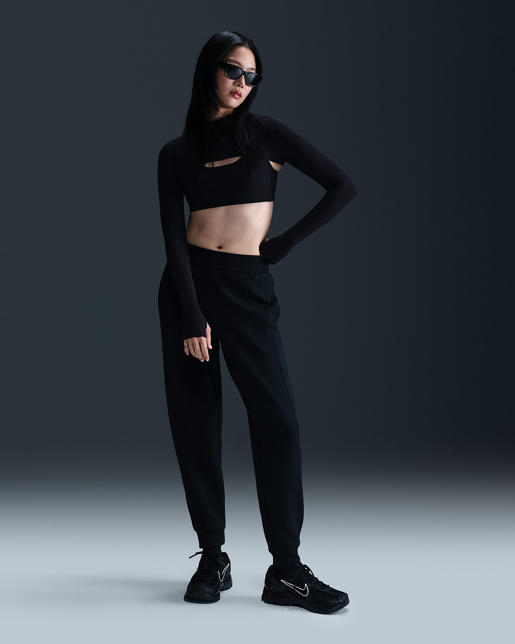 Nike 24.7 ImpossiblySoft Dri-FIT 亲肤柔软女子速干中腰九分裤 - 黑/黑/暗烟灰