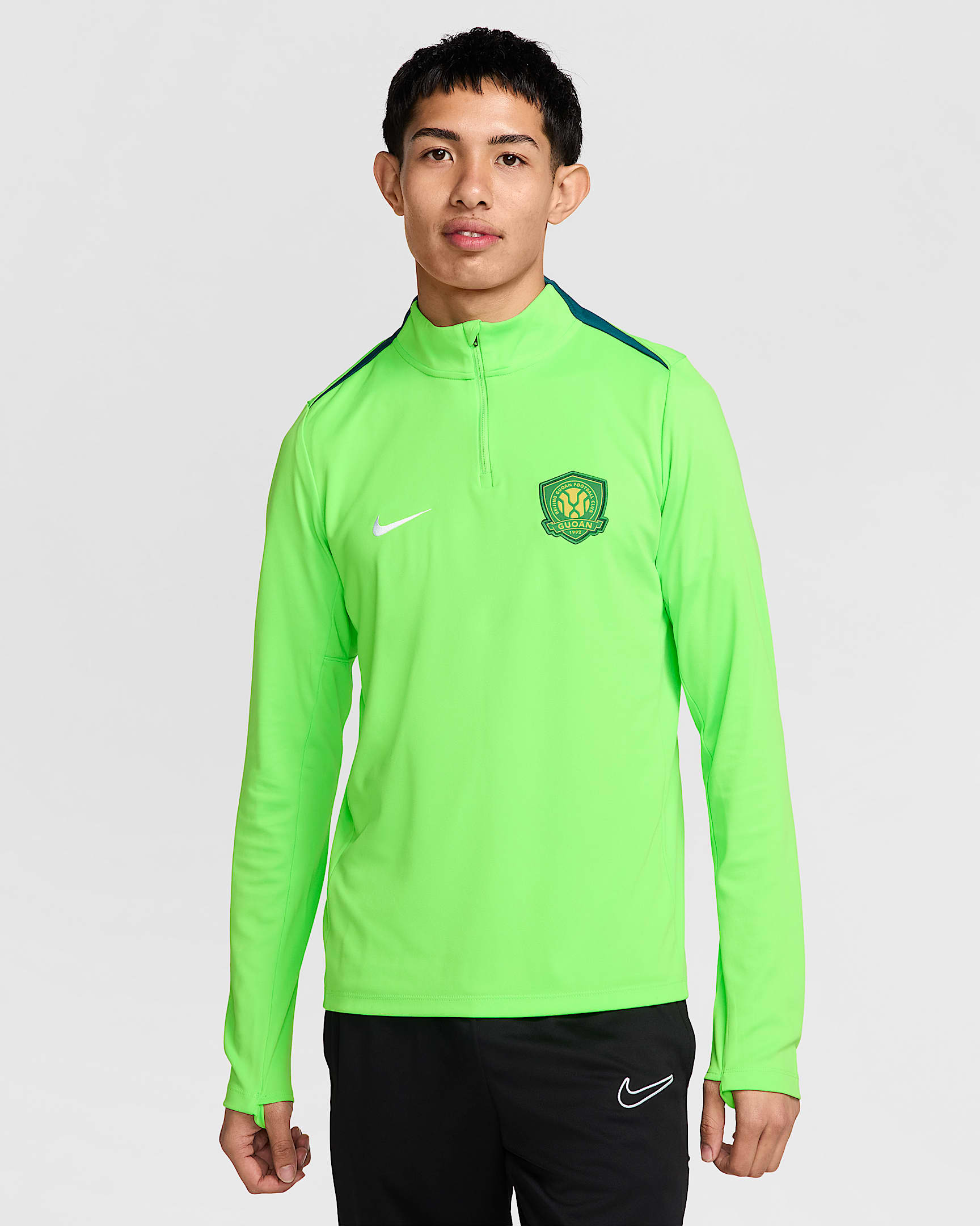 2025 赛季北京国安 Academy Pro Nike Dri-FIT 男子速干长袖训练上衣 - 嫩橙青/深水鸭青/白色