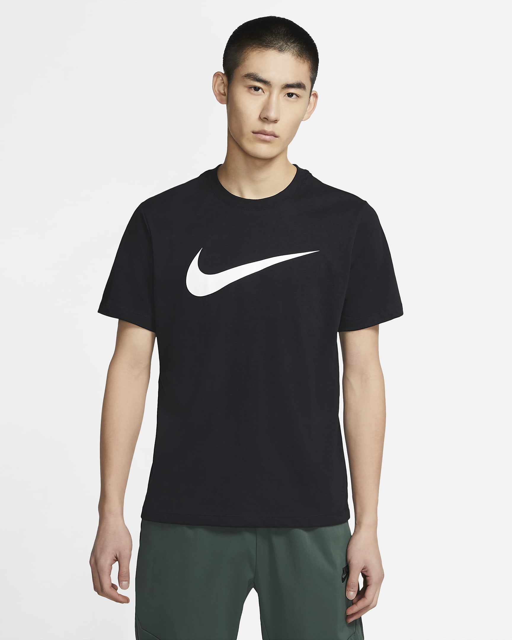 Nike Sportswear Swoosh 男子T恤 - 黑/白色