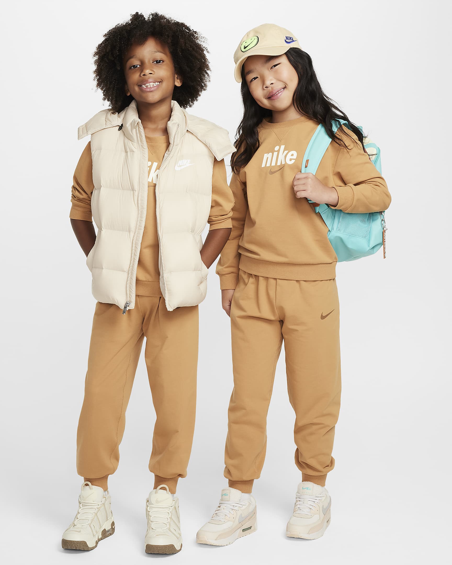 Nike E1D1 幼童圆领上衣和长裤套装 - 亚麻