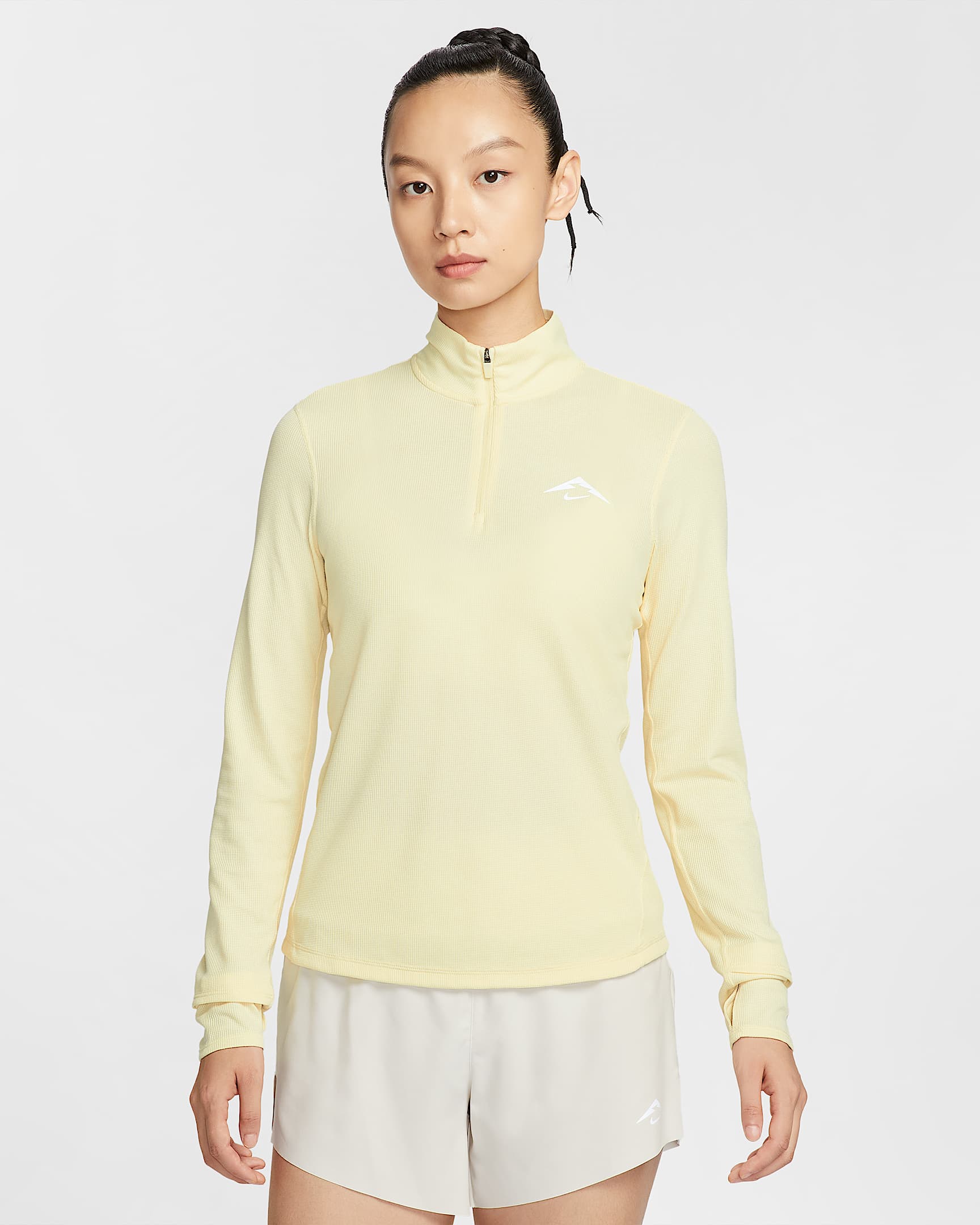 Nike Trail Dri-FIT 女子速干越野跑步上衣 - 石膏色/山峰白