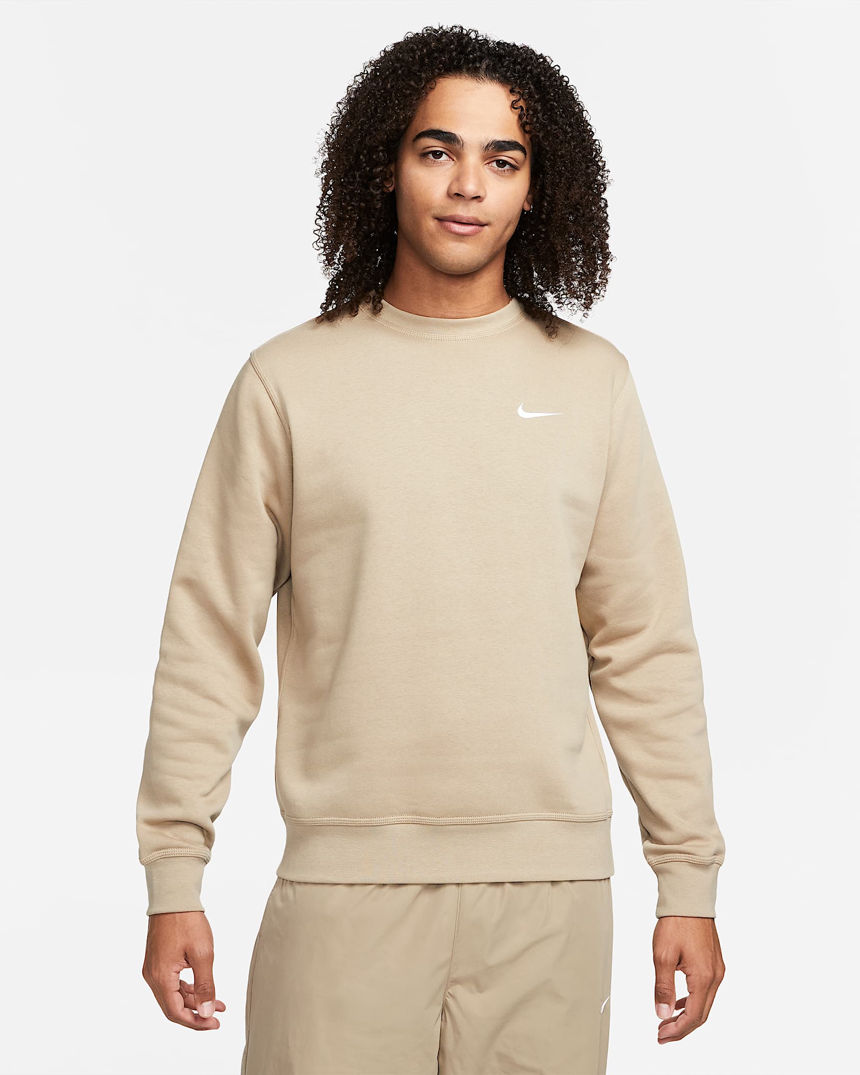 Nike Club Fleece 男子加绒圆领上衣 - 卡其/白色
