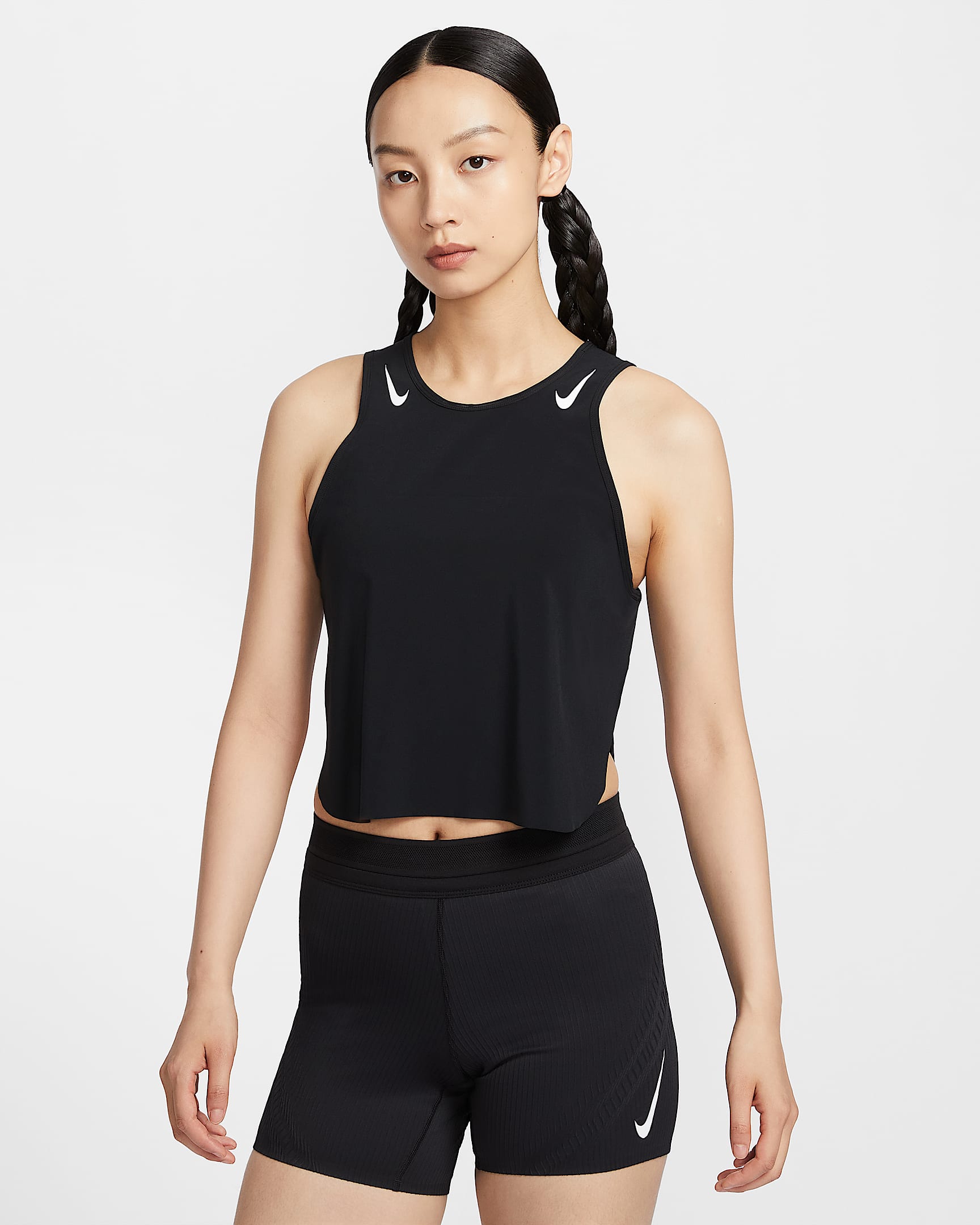 Nike AeroSwift Dri-FIT ADV 女子速干短款跑步背心 - 黑/白色