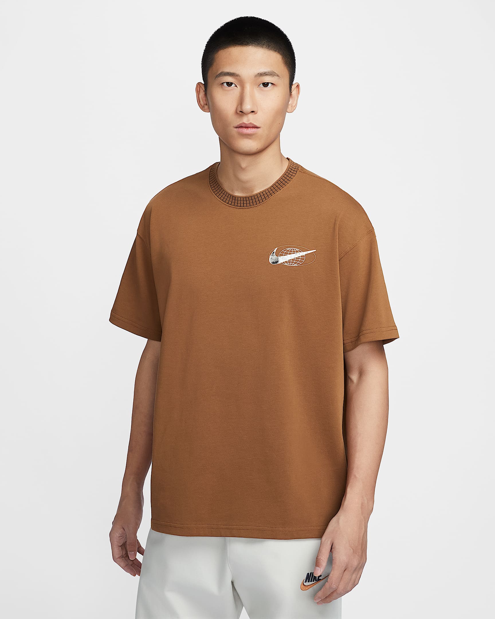 Nike Sportswear 男子T恤 - 浅英国褐