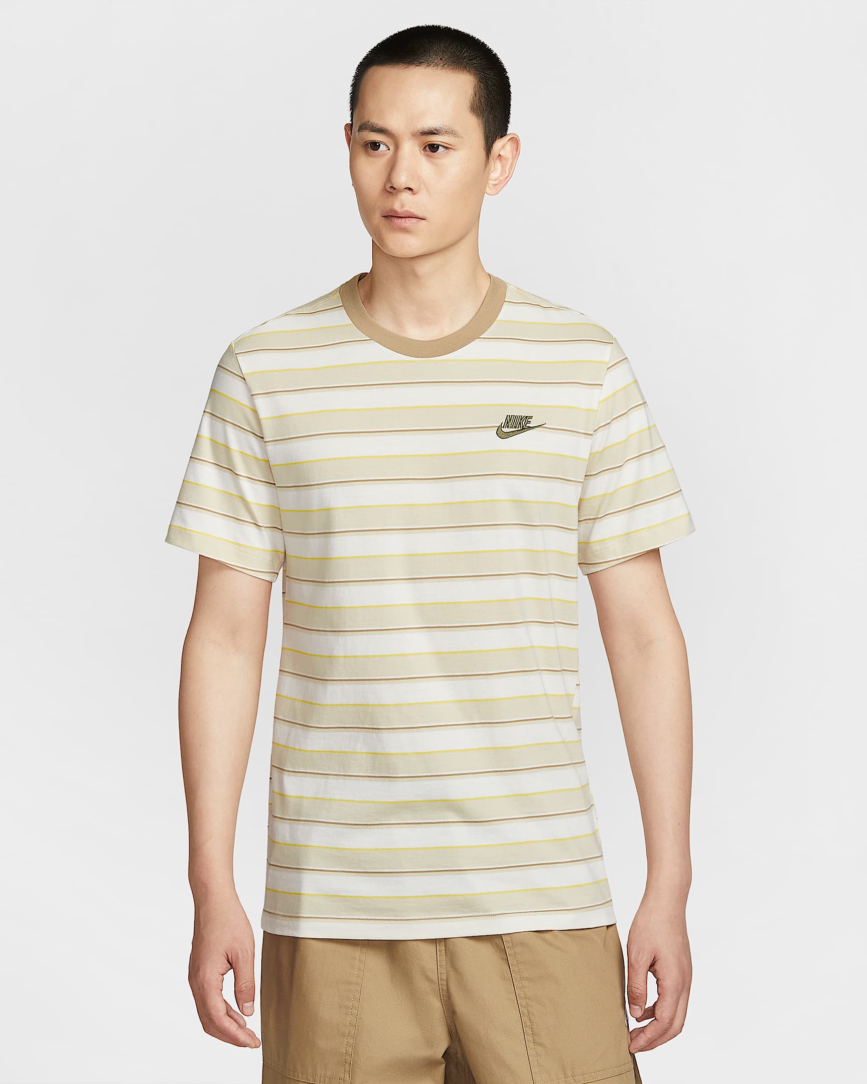 Nike Club 男子T恤 - 浅卡其