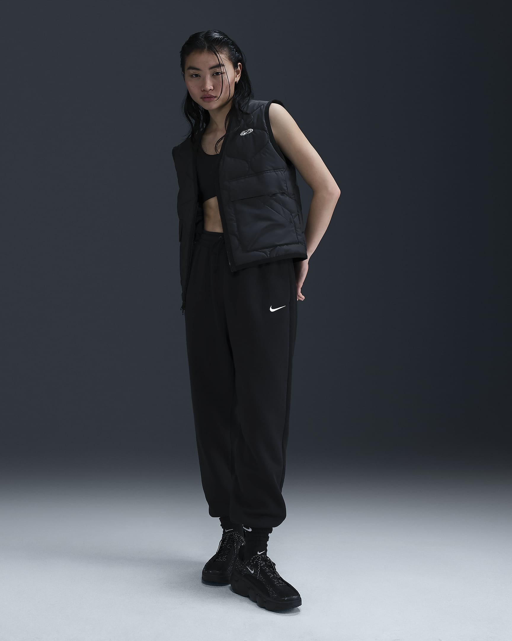 Nike Sportswear Phoenix Fleece 女子高腰 Oversize 风加绒运动裤 - 黑/帆白