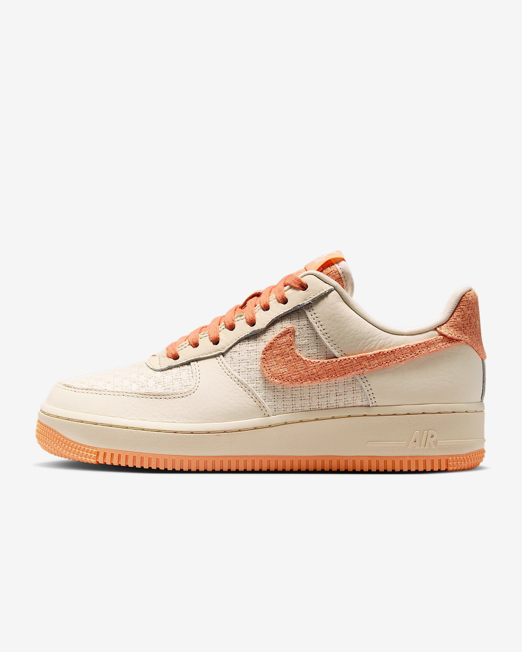 Nike Air Force 1 '07 女子空军一号运动鞋 - 椰奶色/沙漠卡其/月亮铜
