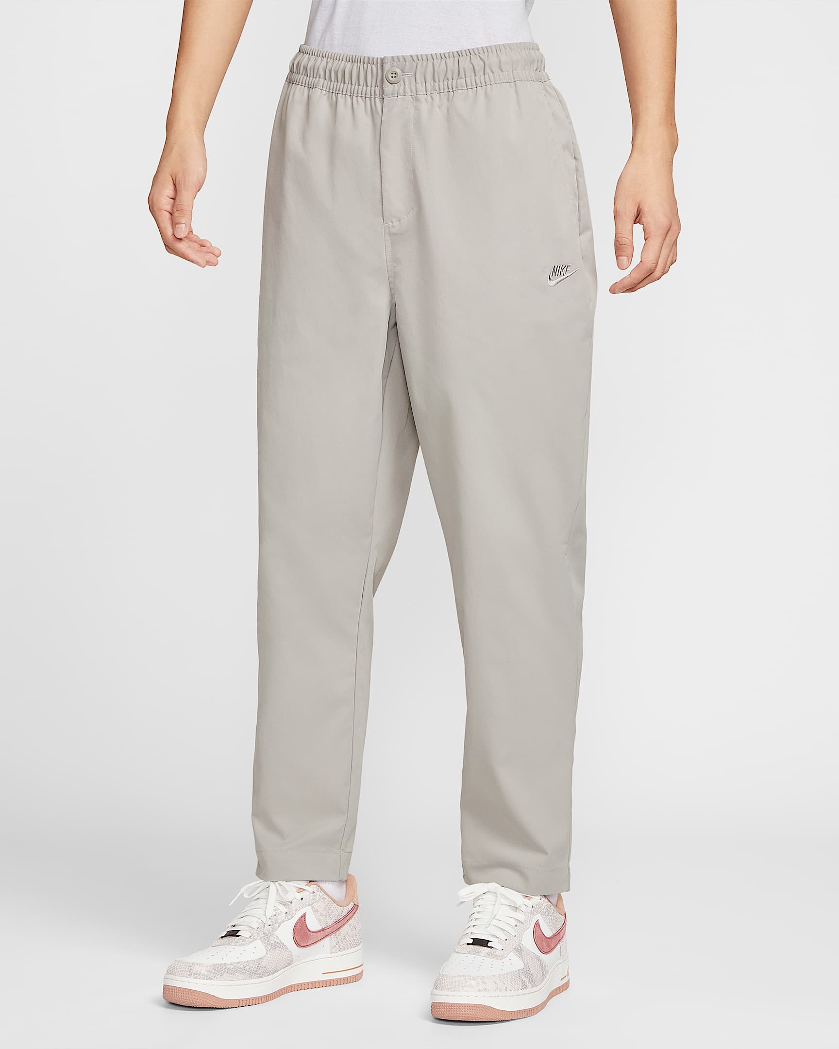 Nike Club 男子梭织锥形剪裁长裤 - 大学灰/大学灰