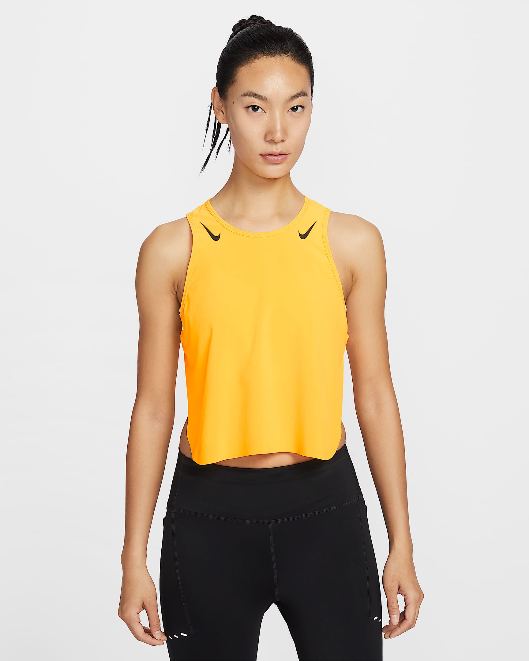 Nike AeroSwift Dri-FIT ADV 女子速干短款跑步背心 - 激光橙/黑