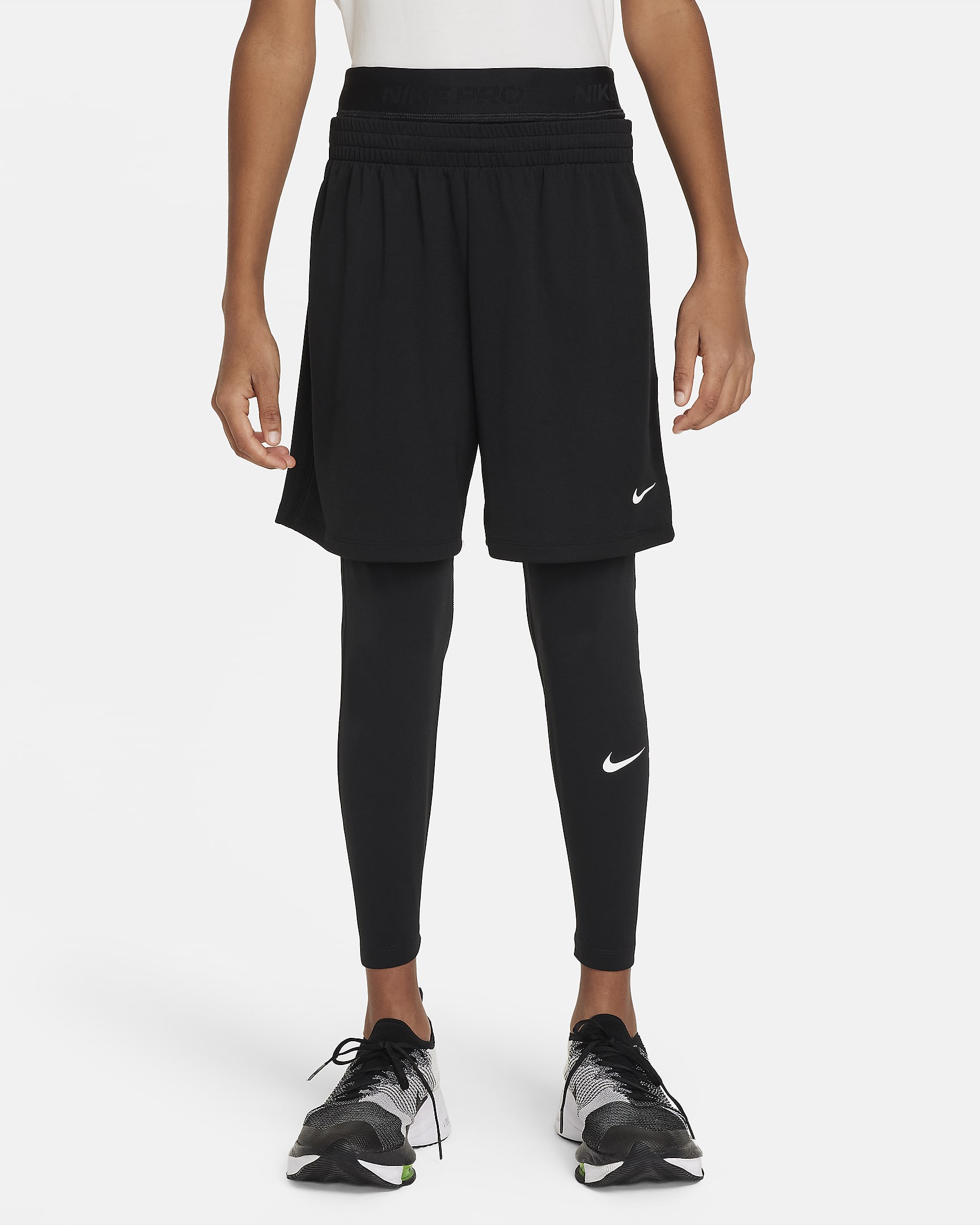 Nike Pro Dri-FIT 大童（男孩）速干训练紧身裤 - 黑/黑/白色