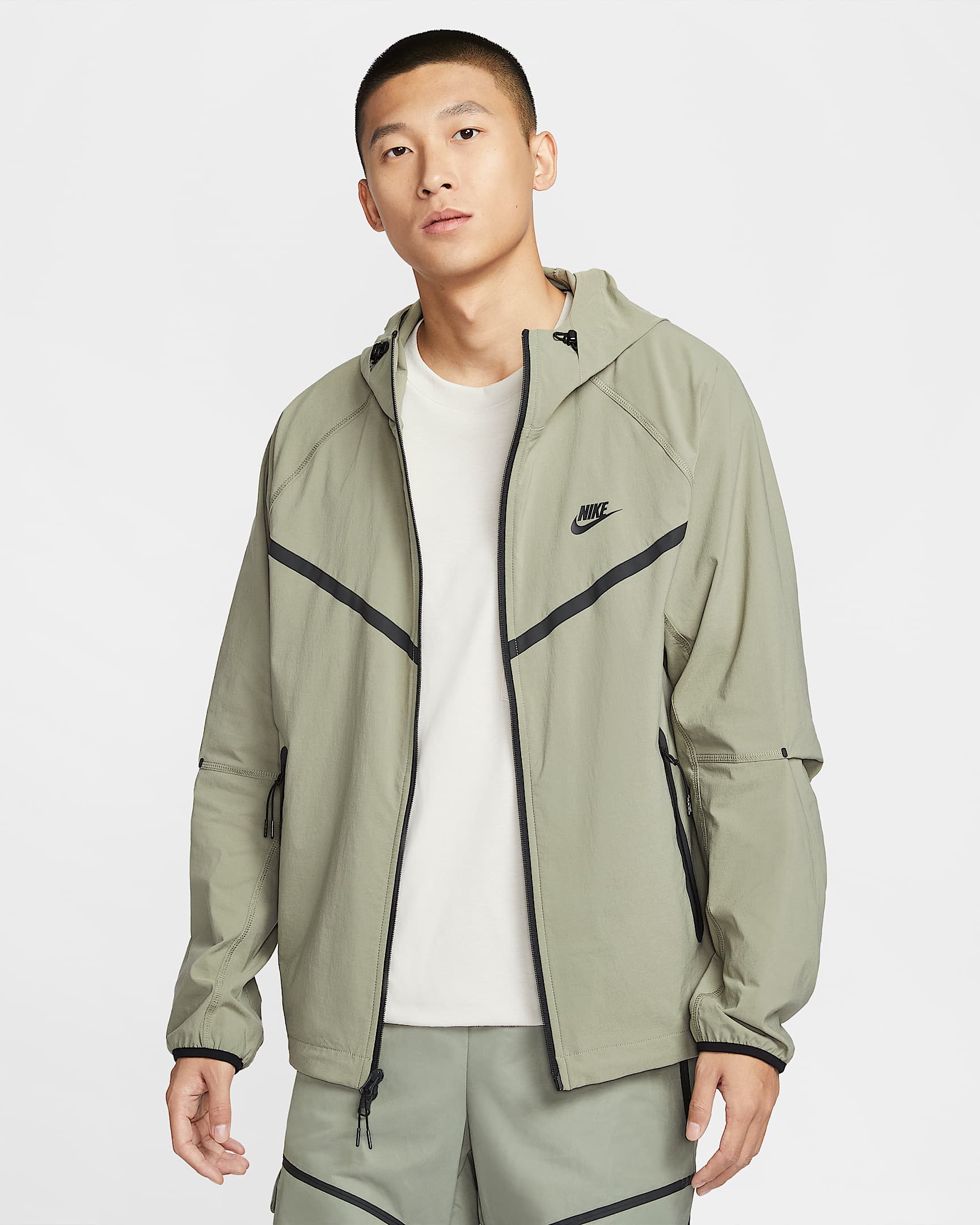 Nike Tech Windrunner 风行者系列男子梭织全长拉链开襟夹克防晒衣 - 浅军绿/浅军绿/黑