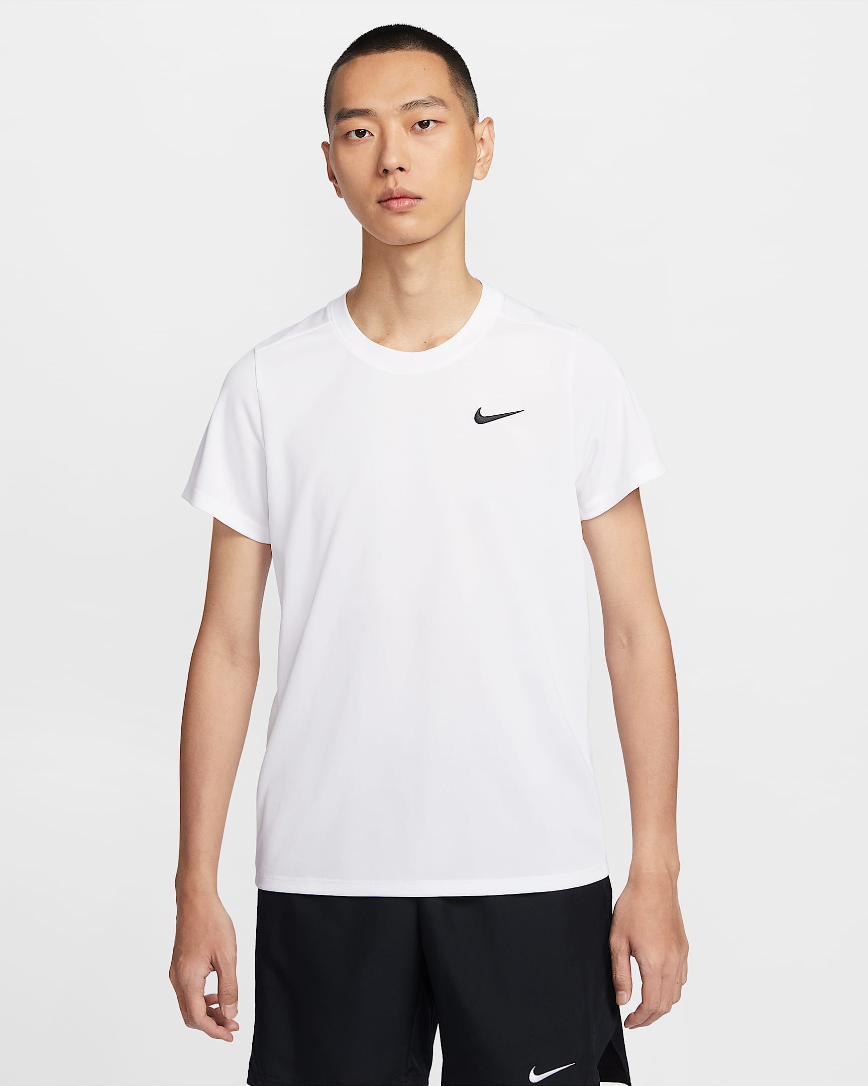 NikeCourt Victory Dri-FIT 男子速干网球上衣 - 白色/黑