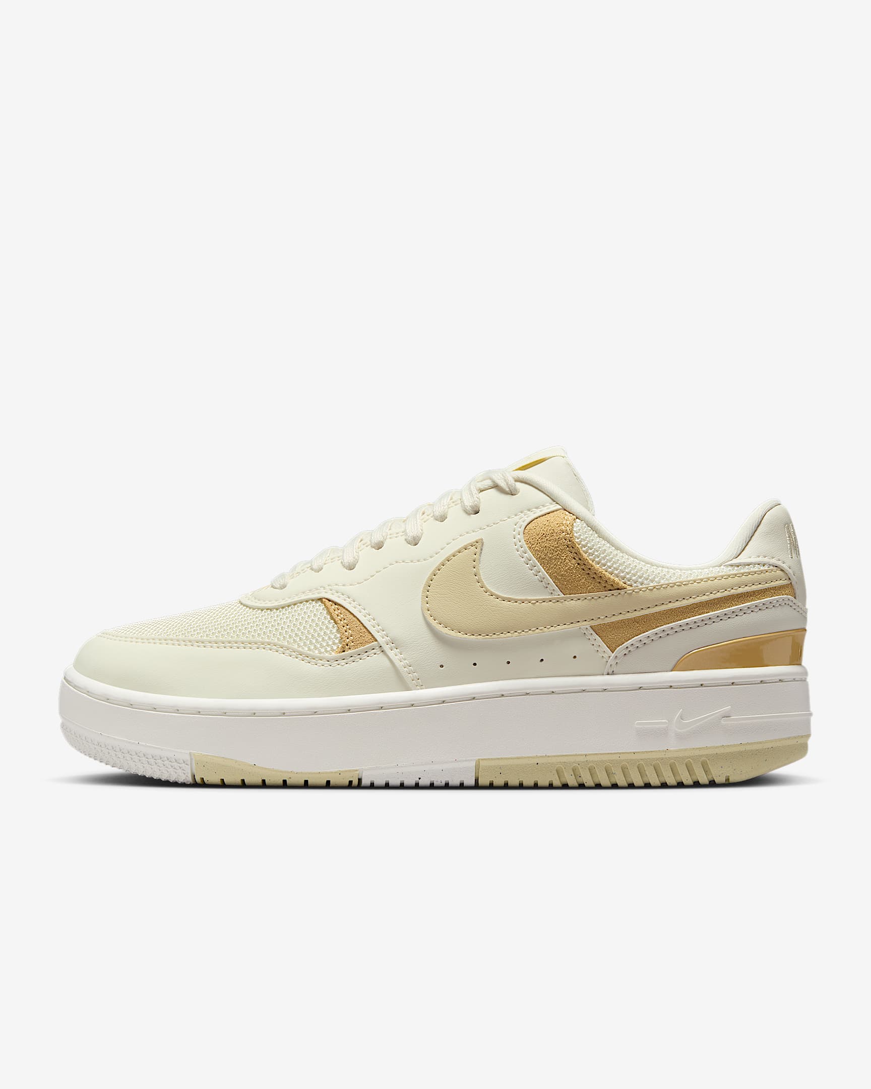 Nike Gamma Force 女子运动鞋 - 珍珠灰/帆白/芝麻棕/浅卡其