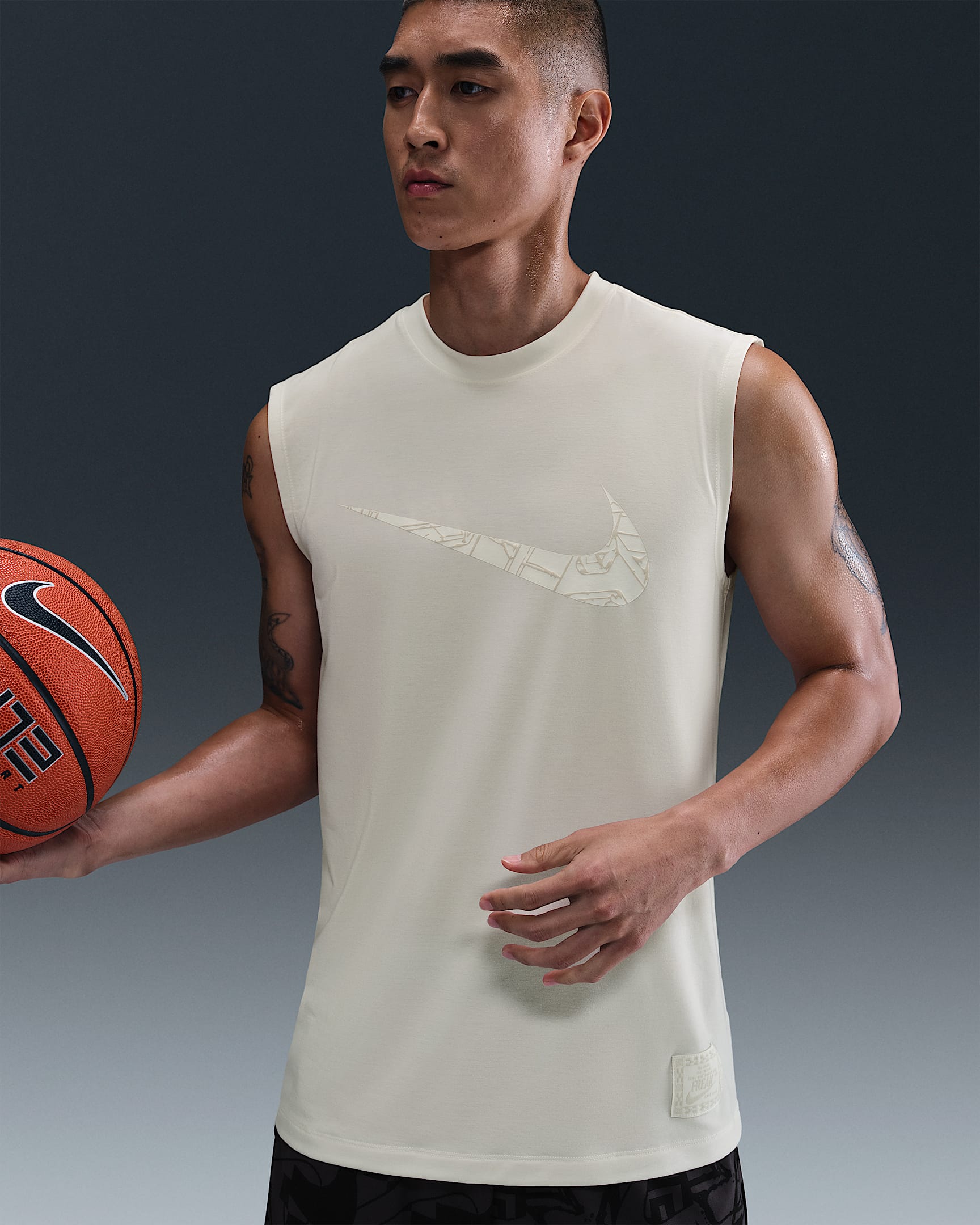 Giannis Dri-FIT 耐克字母哥男子速干篮球上衣 - 帆白/浅土褐