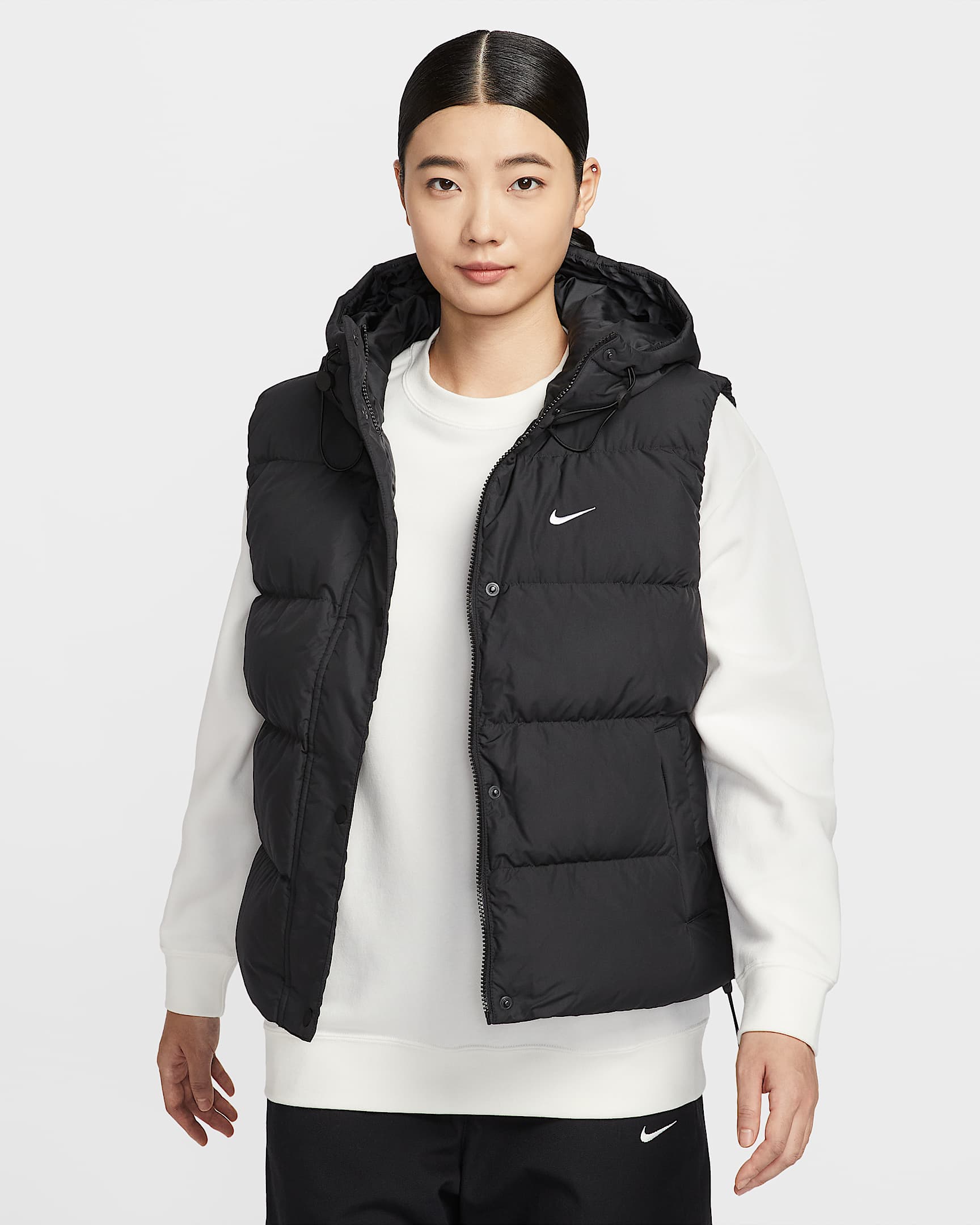 Nike Sportswear Metro Therma-FIT 女子拒水羽绒马甲 - 黑/白色