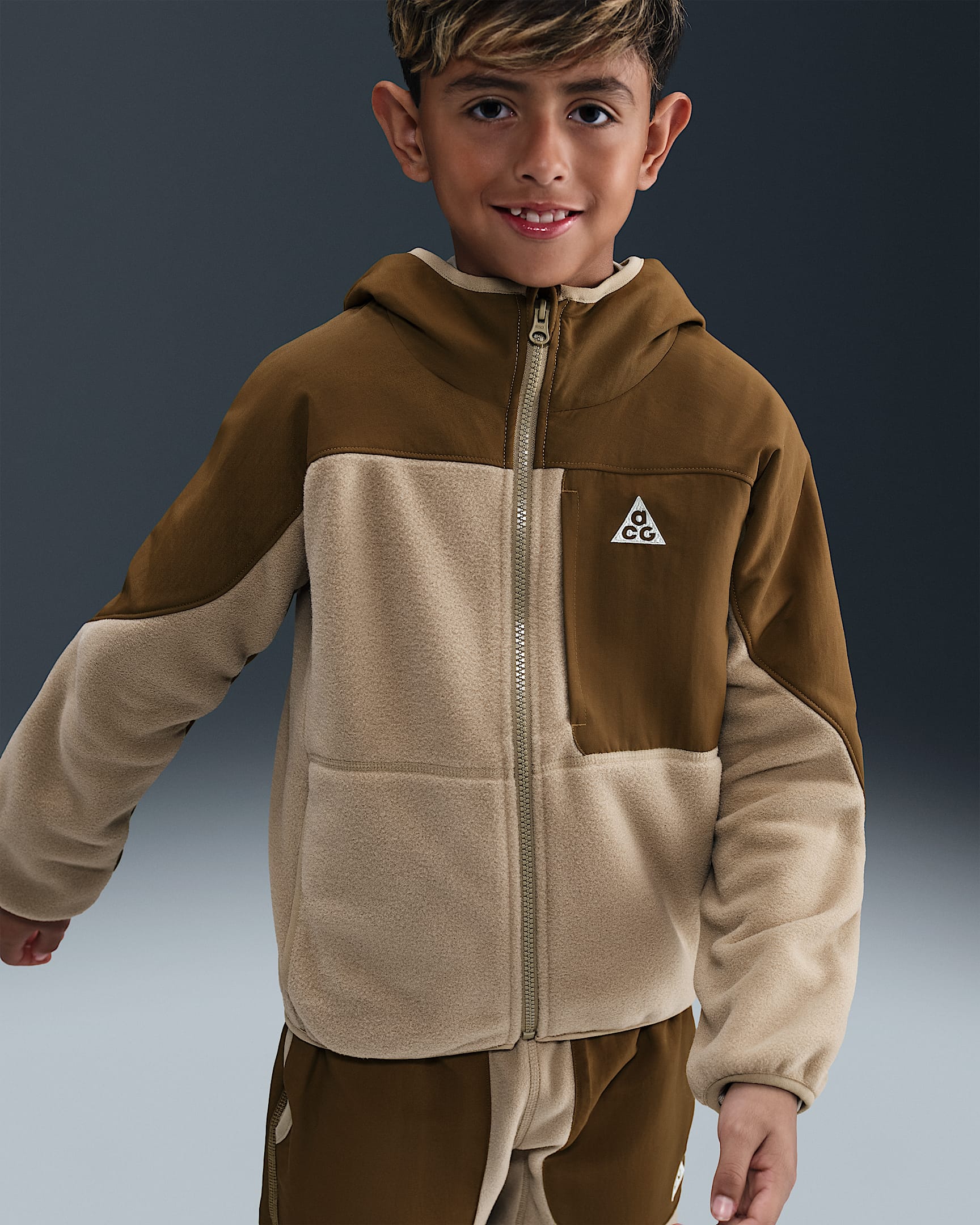 Nike ACG "Wolf Tree" Polartec® 大童摇粒绒全长拉链开襟连帽衫 - 杏茶色/苔木棕色/山峰白