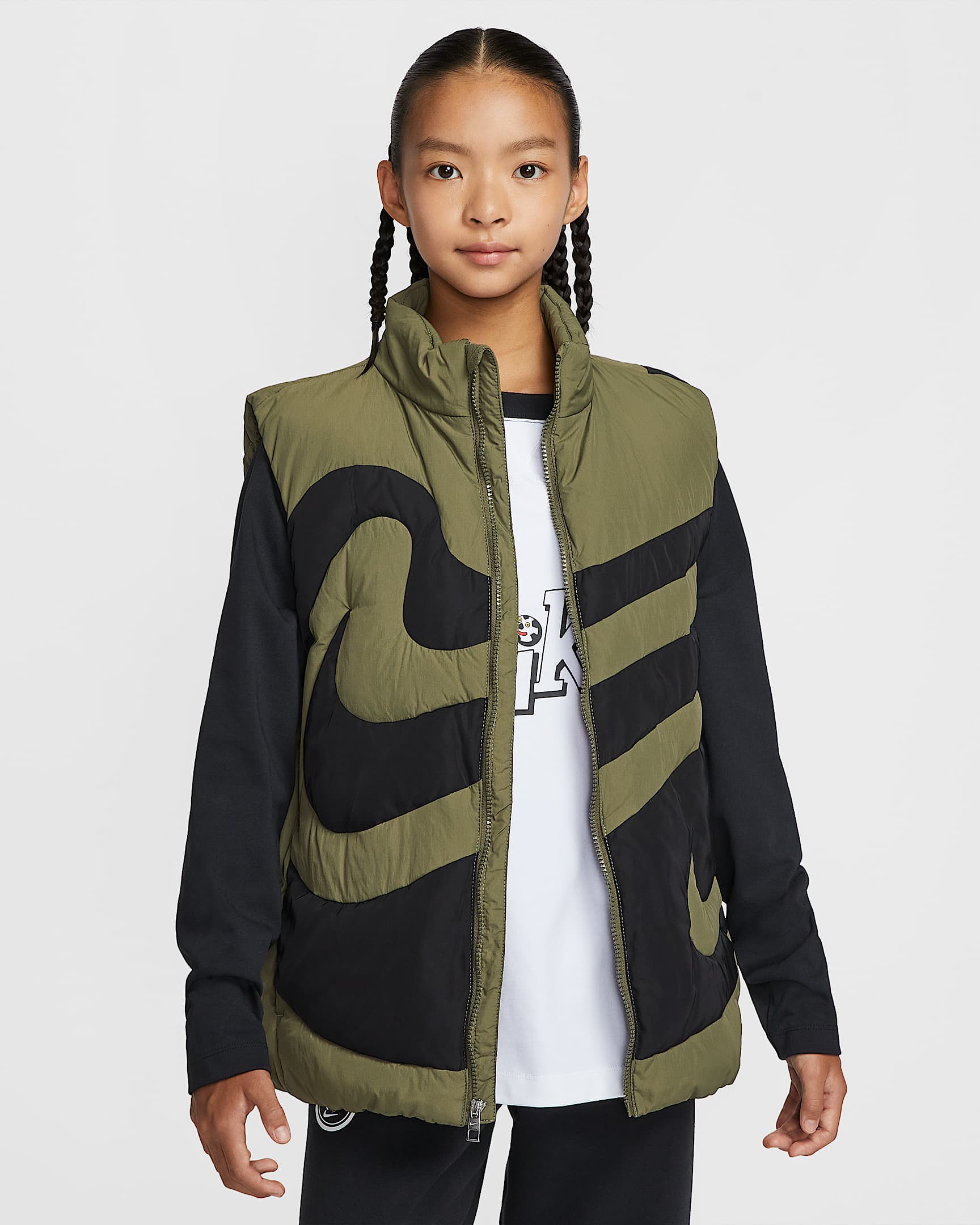 Nike Sportswear Swoosh 大童羽绒绗缝马甲 - 中橄榄绿