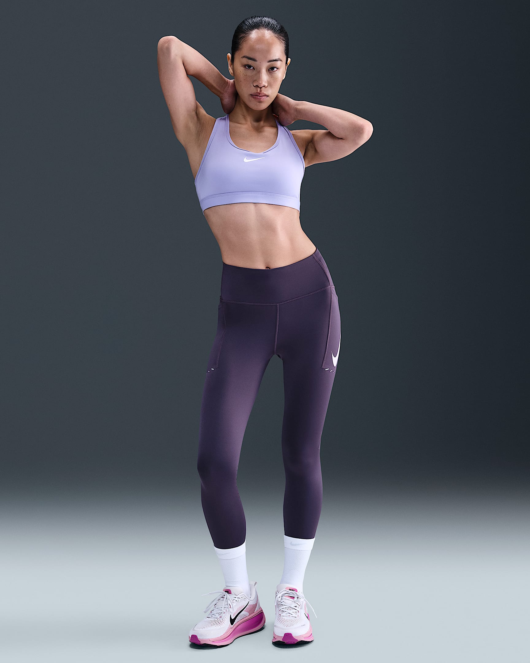 Nike Swift 女子速干高腰口袋跑步九分紧身裤 - 乌紫
