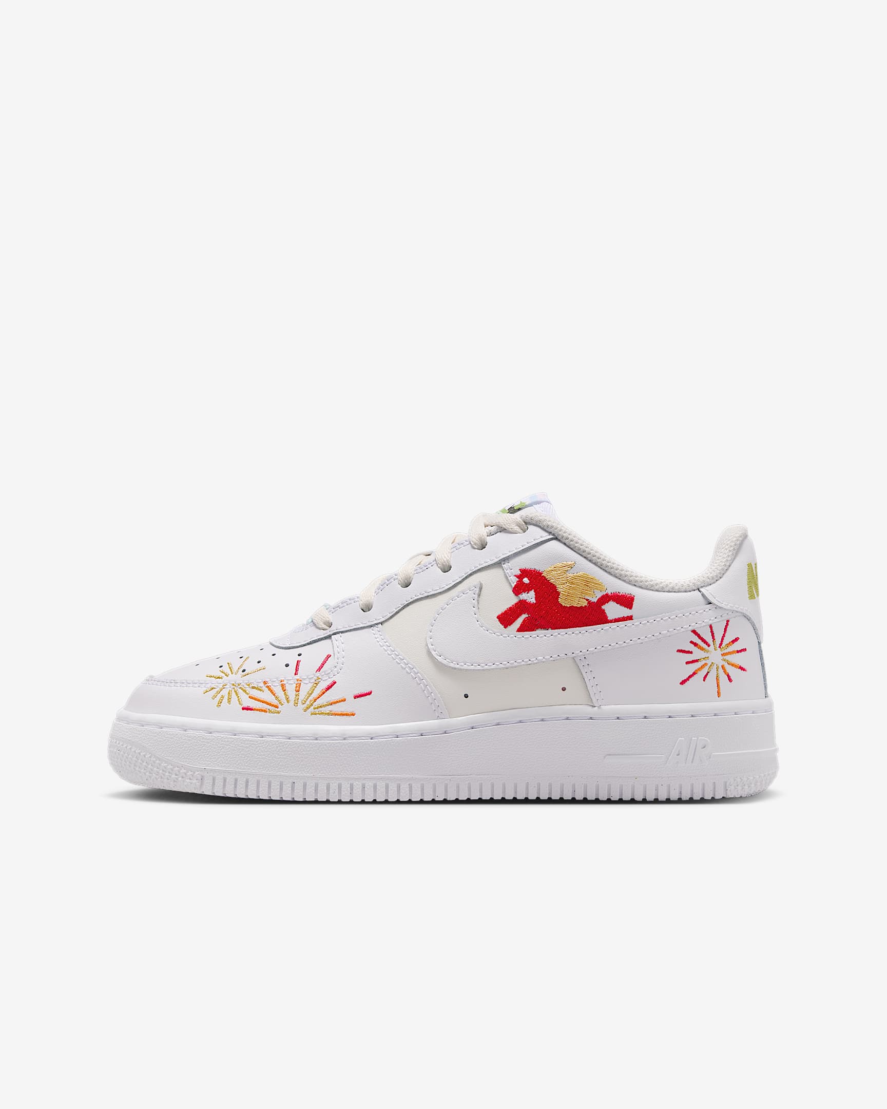 Nike Air Force 1 马年限定脱缰系列新年款大童空军一号运动鞋 - 白色/白色/帆白/白色