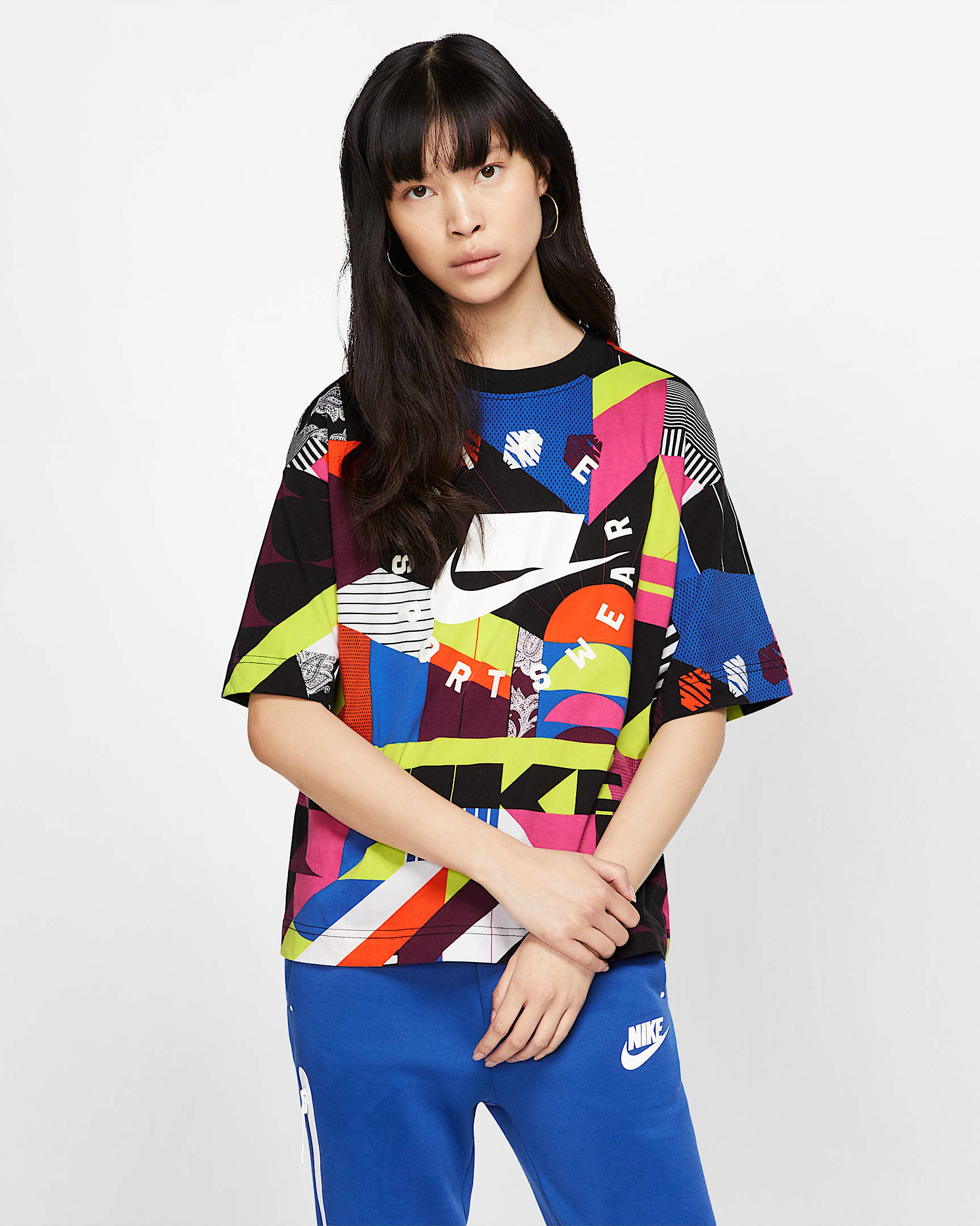 Nike Sportswear 女子短袖上衣 - 黑/黑/白色