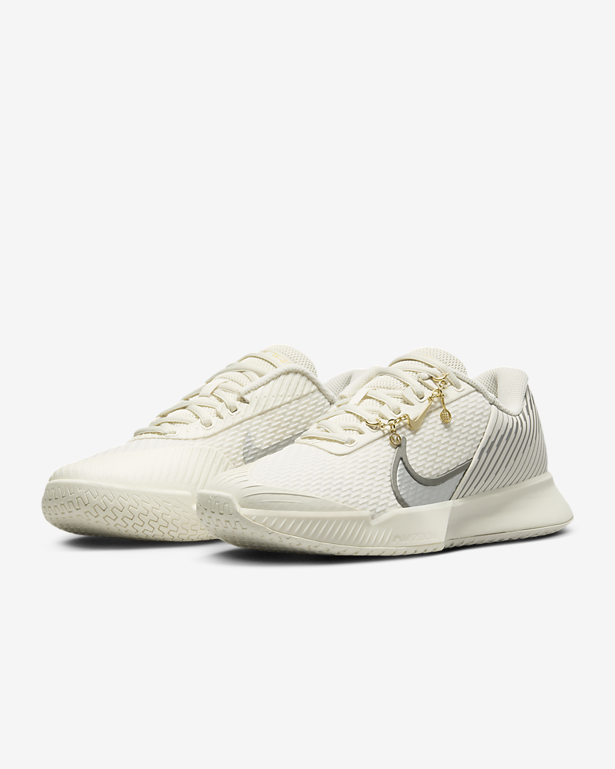 nikecourt-vapor-pro-2-premium-%E5%A5%B3%E5%AD%90%E7%A1%AC%E5%9C%B0%E7%90%83%E5%9C%BA%E7%BD%91%E7%90%83%E9%9E%8B-SMLW25.png