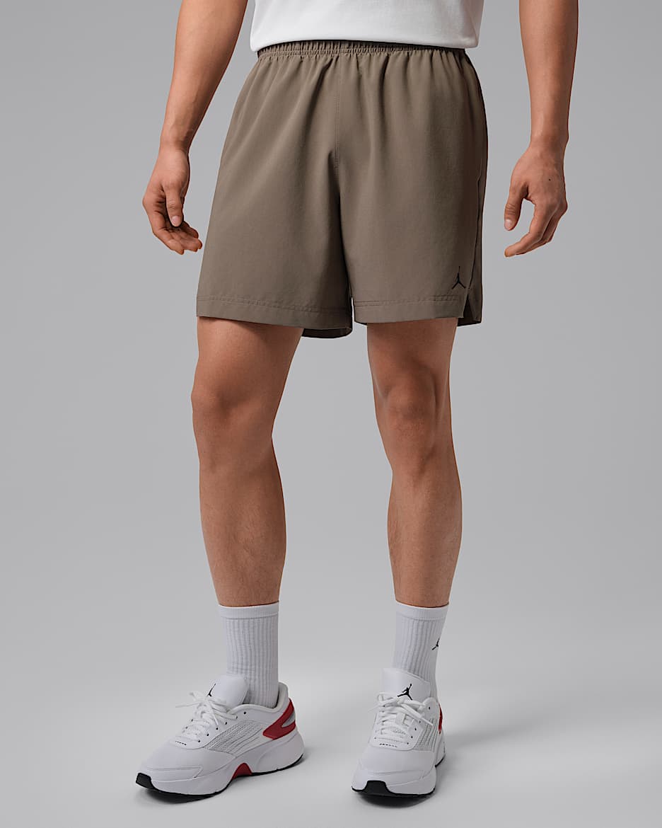 Jordan Sport Essentials Dri-FIT 男子速干梭织短裤 - 橄榄灰