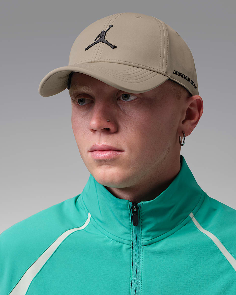 Jordan Club Dri-FIT 速干半硬顶高尔夫运动帽 - 卡其/黑