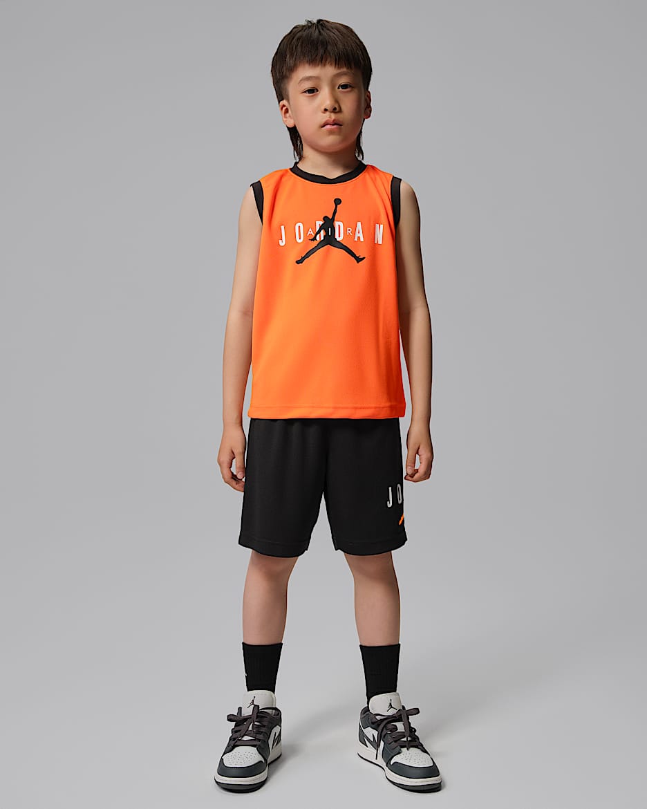 Jordan 幼童速干球衣和短裤套装 - 球果橙