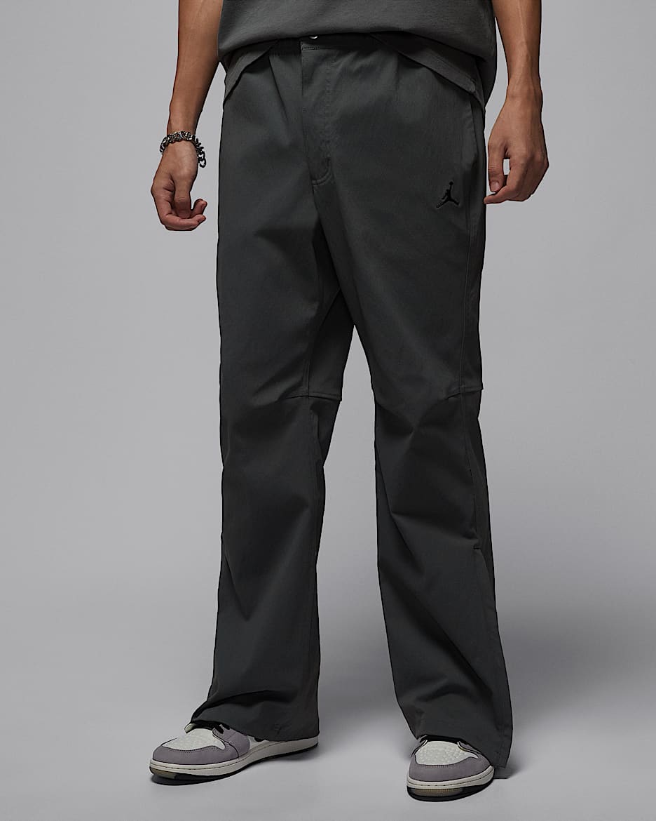Jordan Flight Essentials 男子拒水防晒长裤 - 铁灰/黑