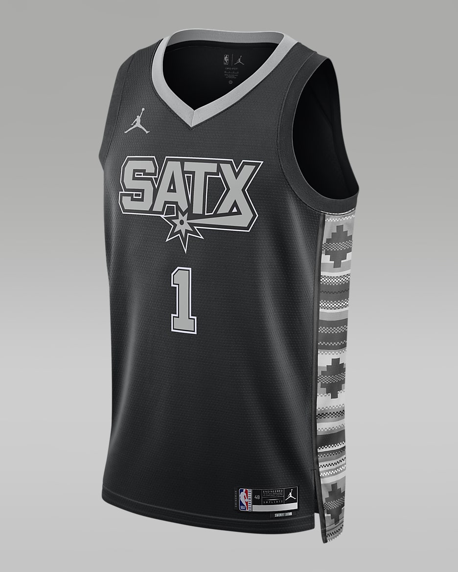 圣安东尼奥马刺队 Statement Edition Jordan Dri-FIT NBA Swingman Jersey 男子速干球衣 - 黑/银