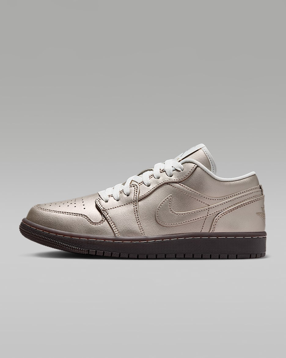 Air Jordan 1 Low SE 金属未来感女子运动鞋 - 金属锌色/山峰白/丝绒棕/金属锌色