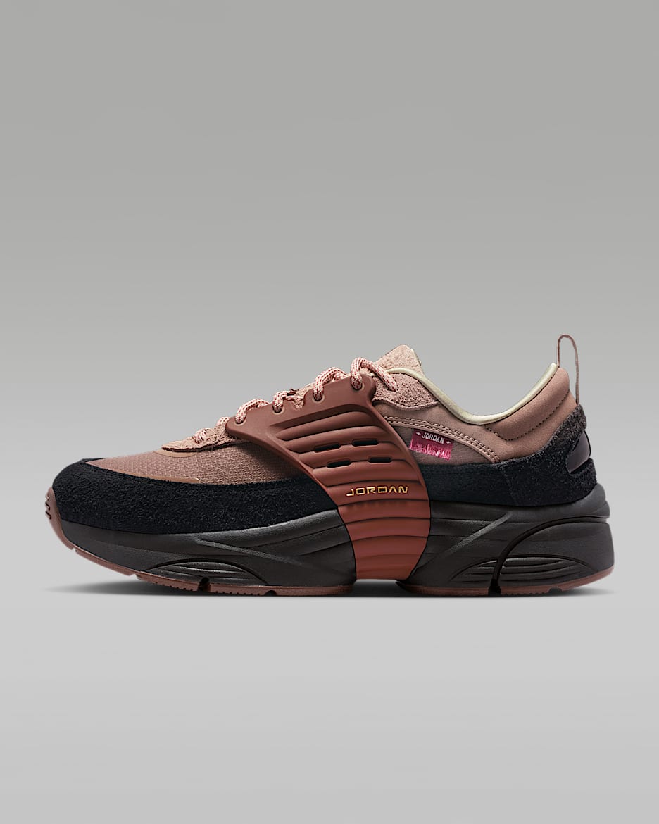 Jordan Trunner O/S 新年系列男子运动鞋漫游飞翼鞋 - 貂棕/黑/灰桃红/金属色